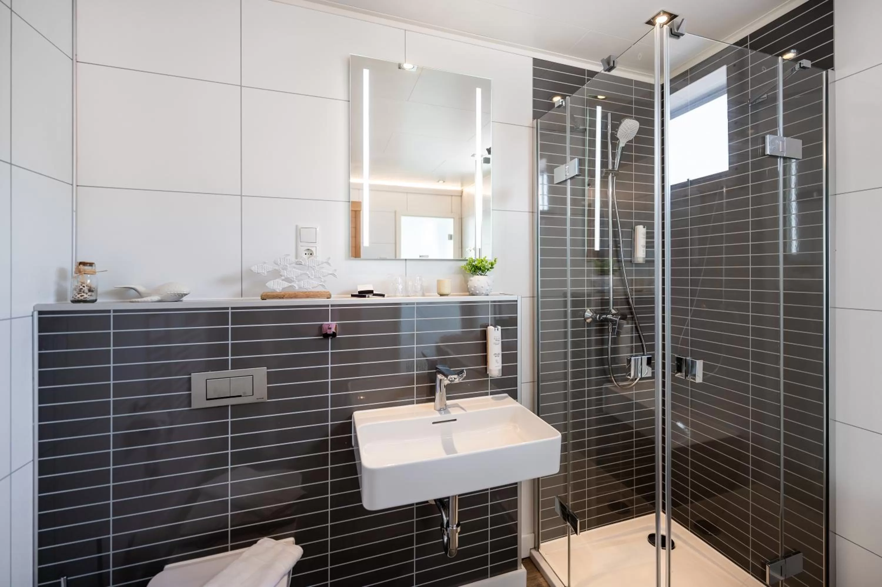 Shower in Marina Martinshafen