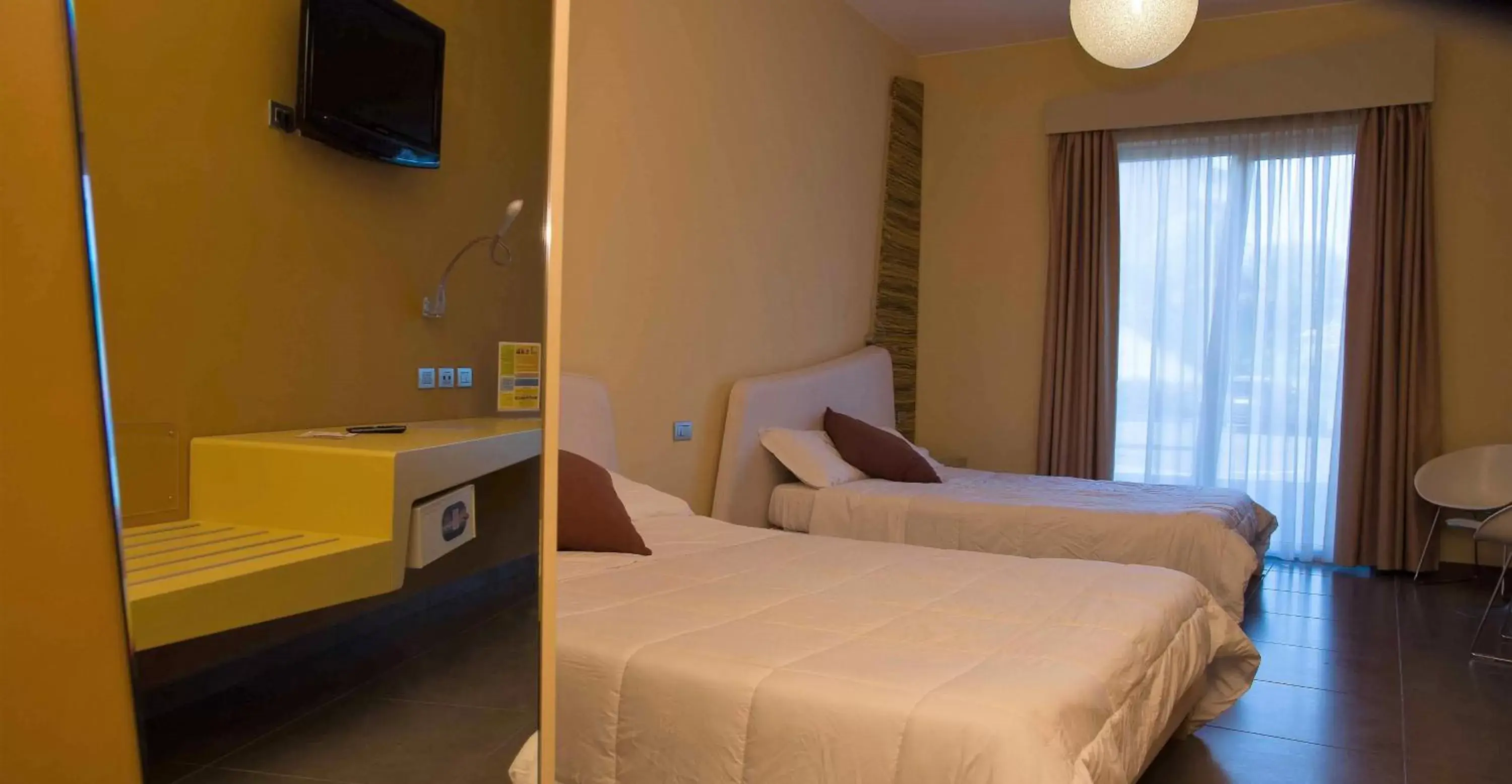 Bedroom, Bed in ibis Styles Catania Acireale