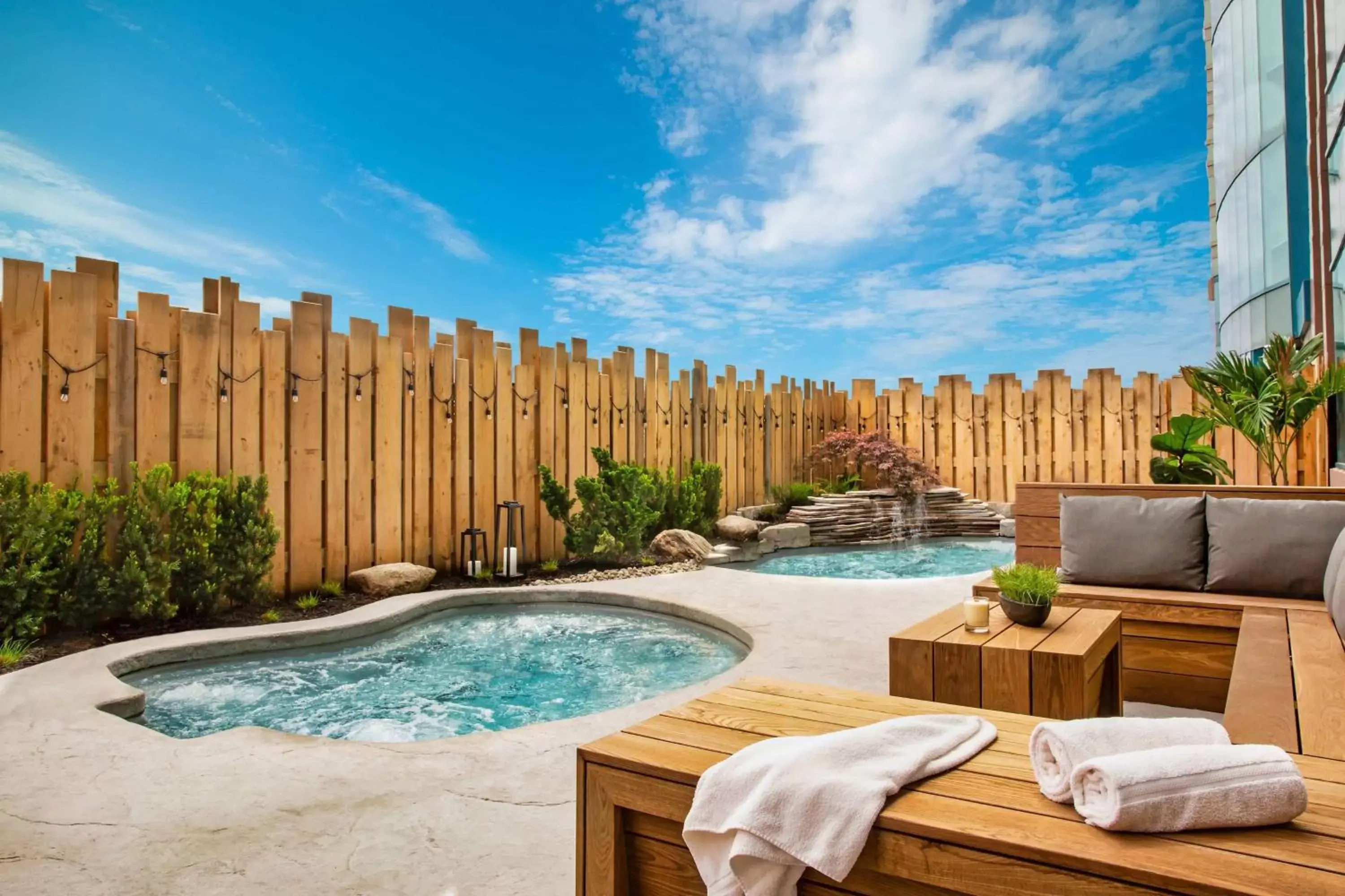 Swimming Pool in Niagara Falls Marriott Fallsview Hotel & Spa