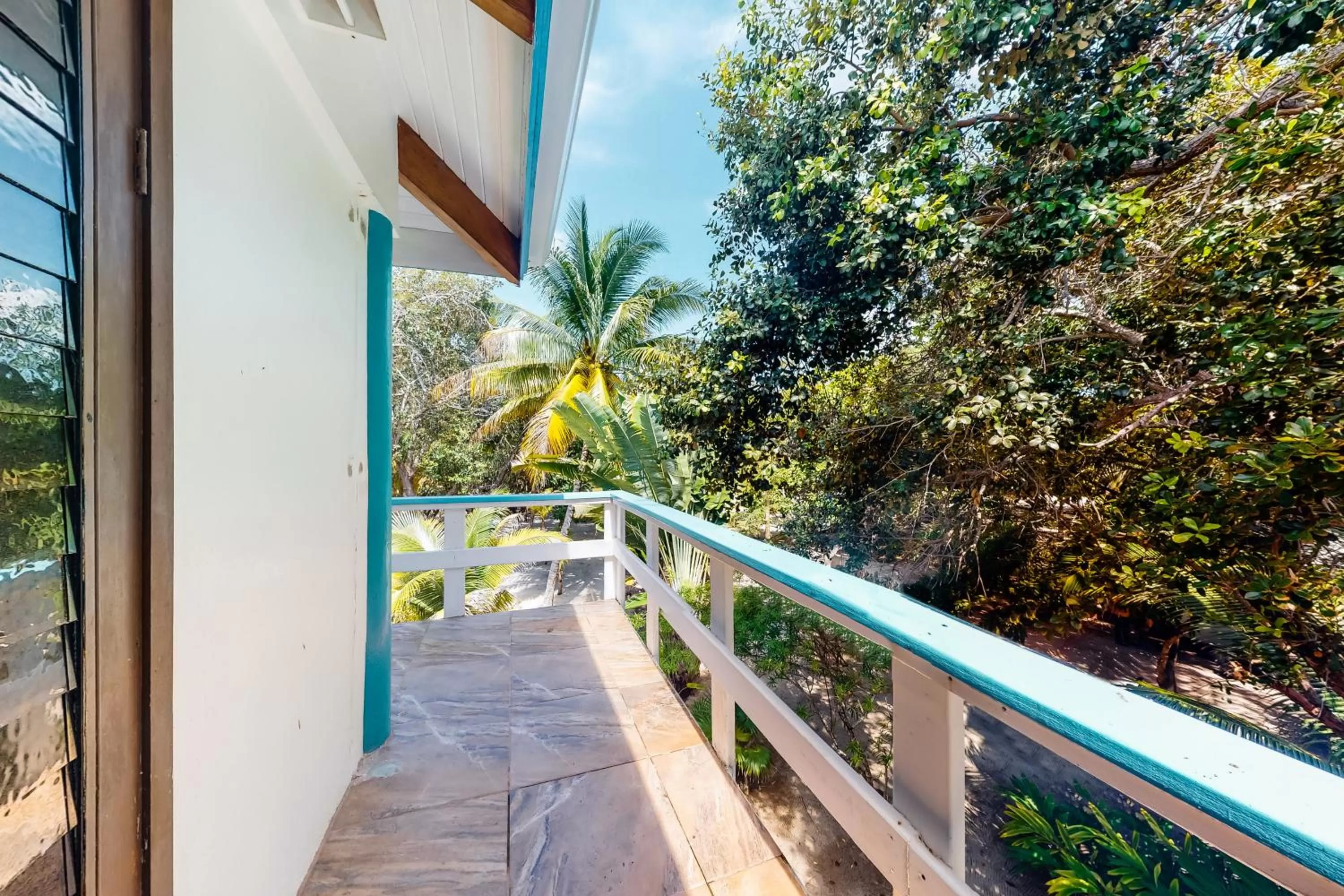 Condo #26 @ Beachside Villas