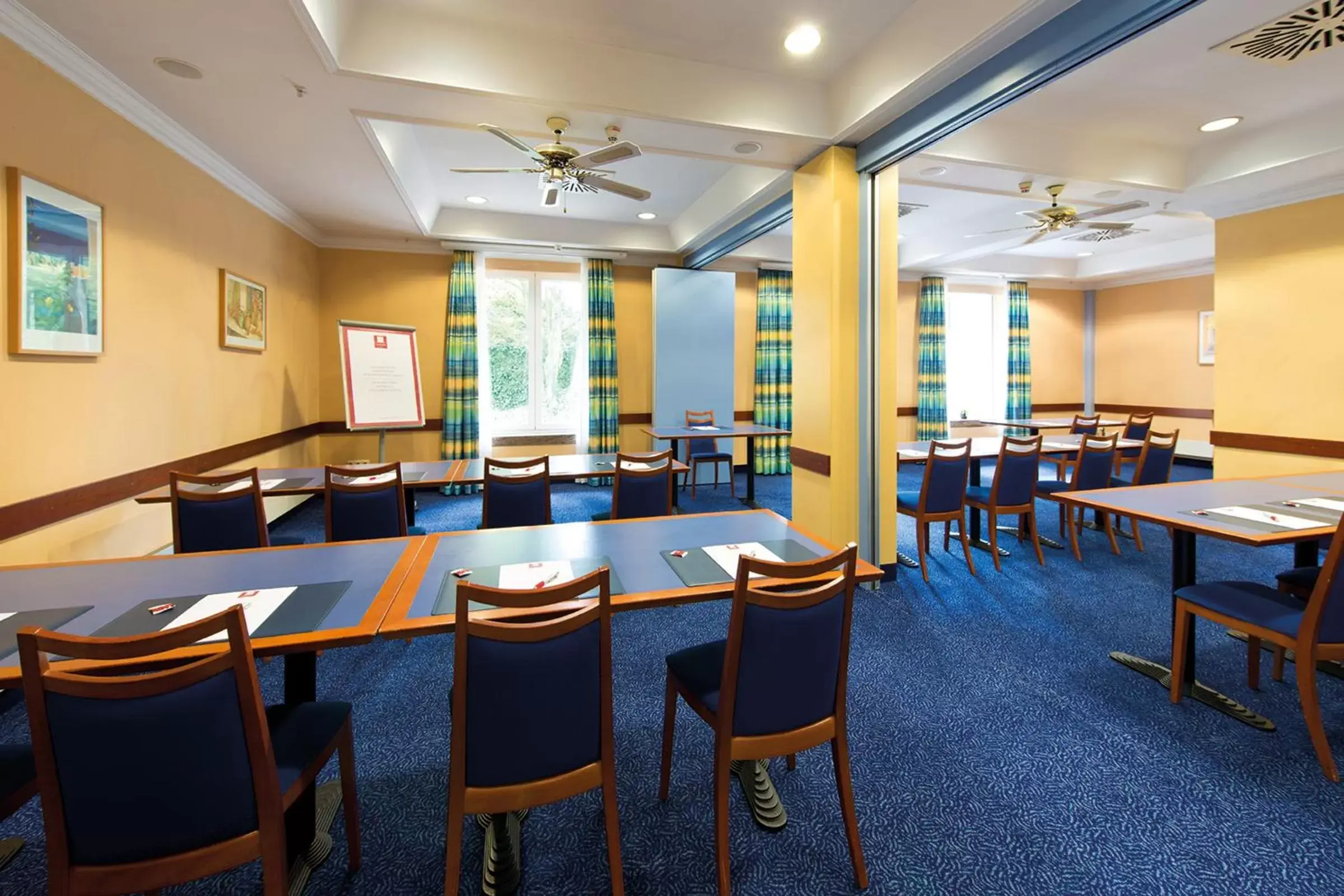 Business facilities, Restaurant/Places to Eat in Leonardo Hotel Mönchengladbach