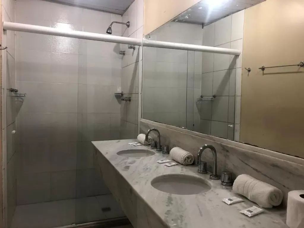 Bathroom in Rede Andrade Barra