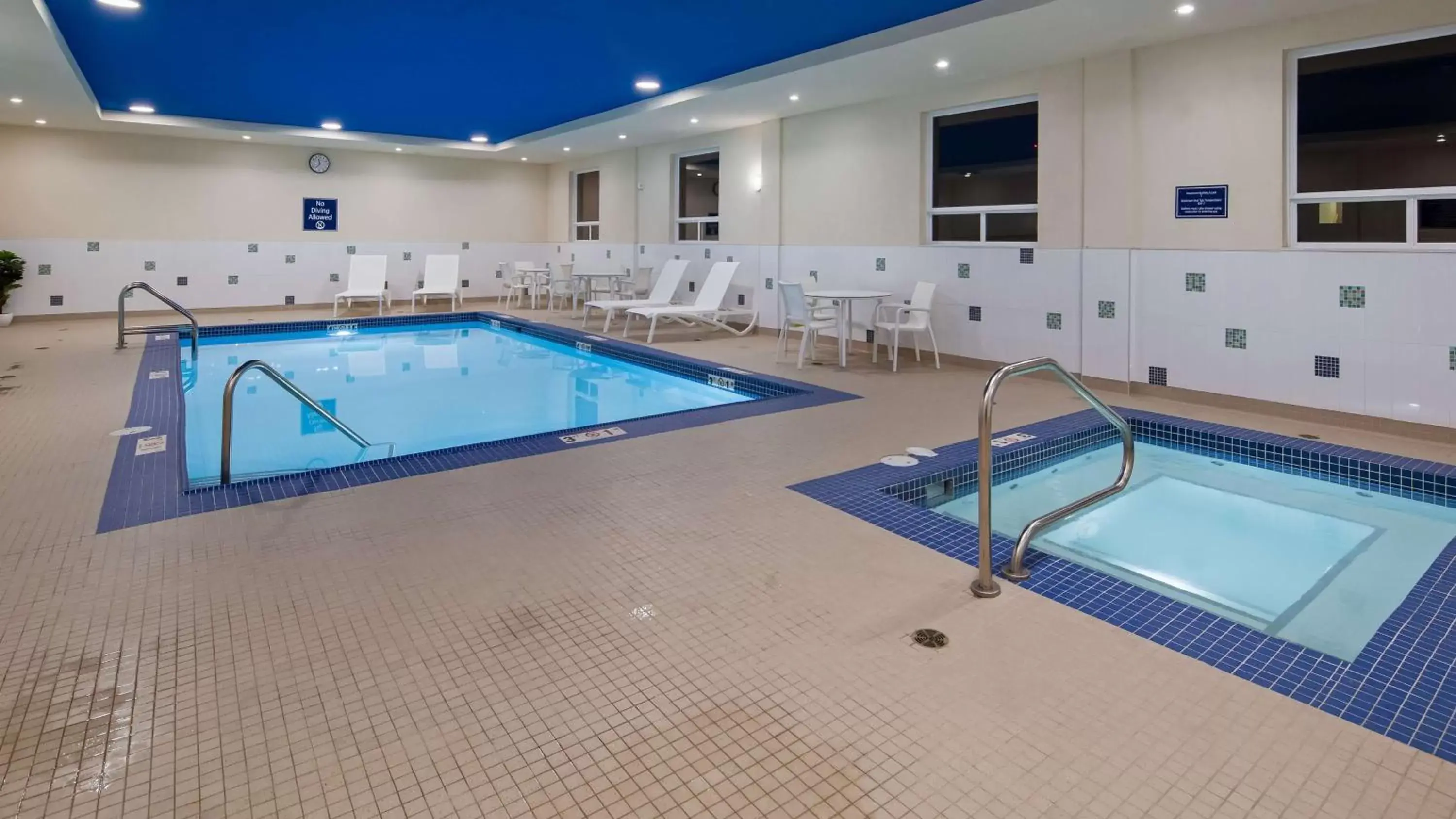 On site, Swimming Pool in Best Western Plus Hinton Inn & Suites