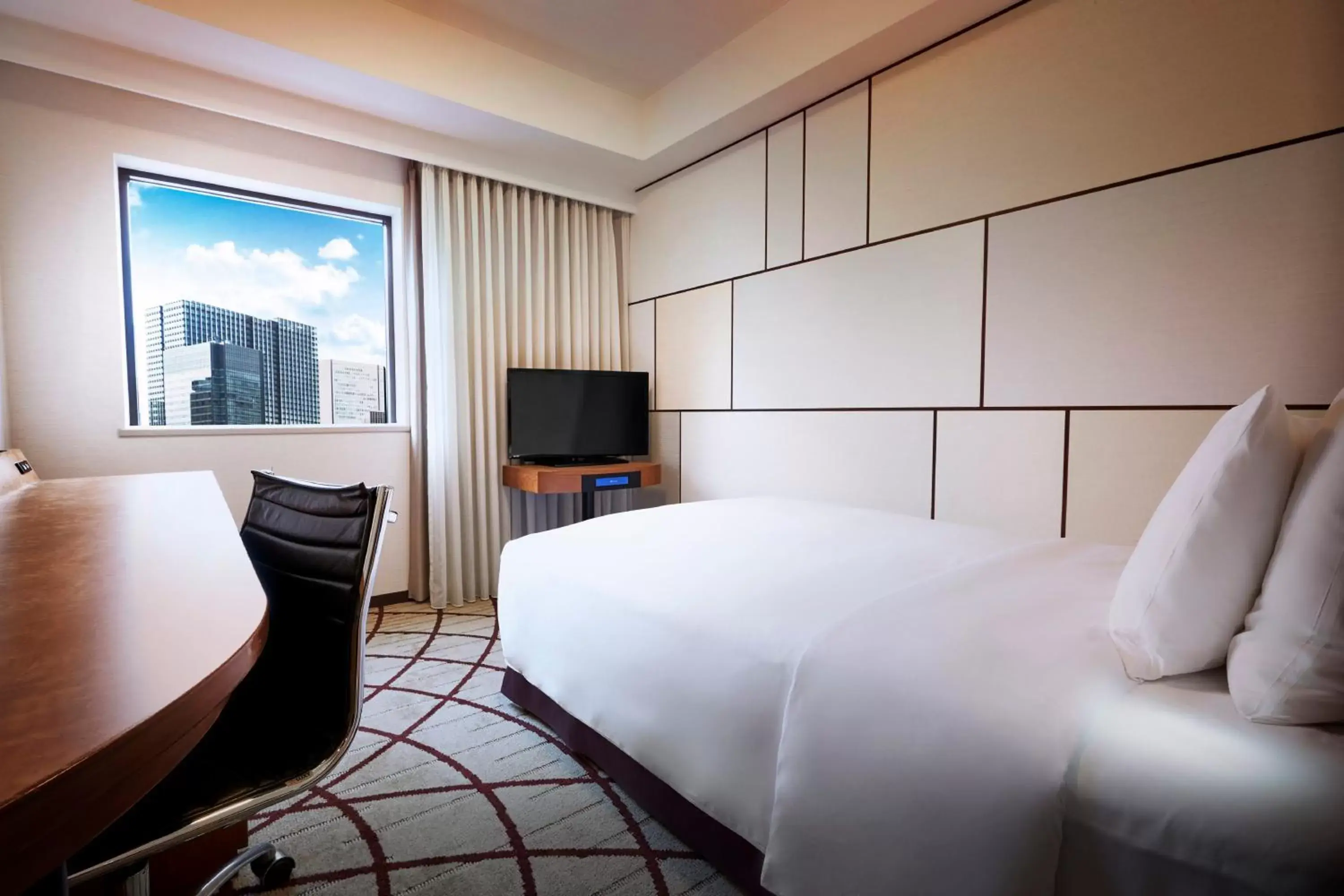 Photo of the whole room in ANA Crowne Plaza Osaka, an IHG Hotel