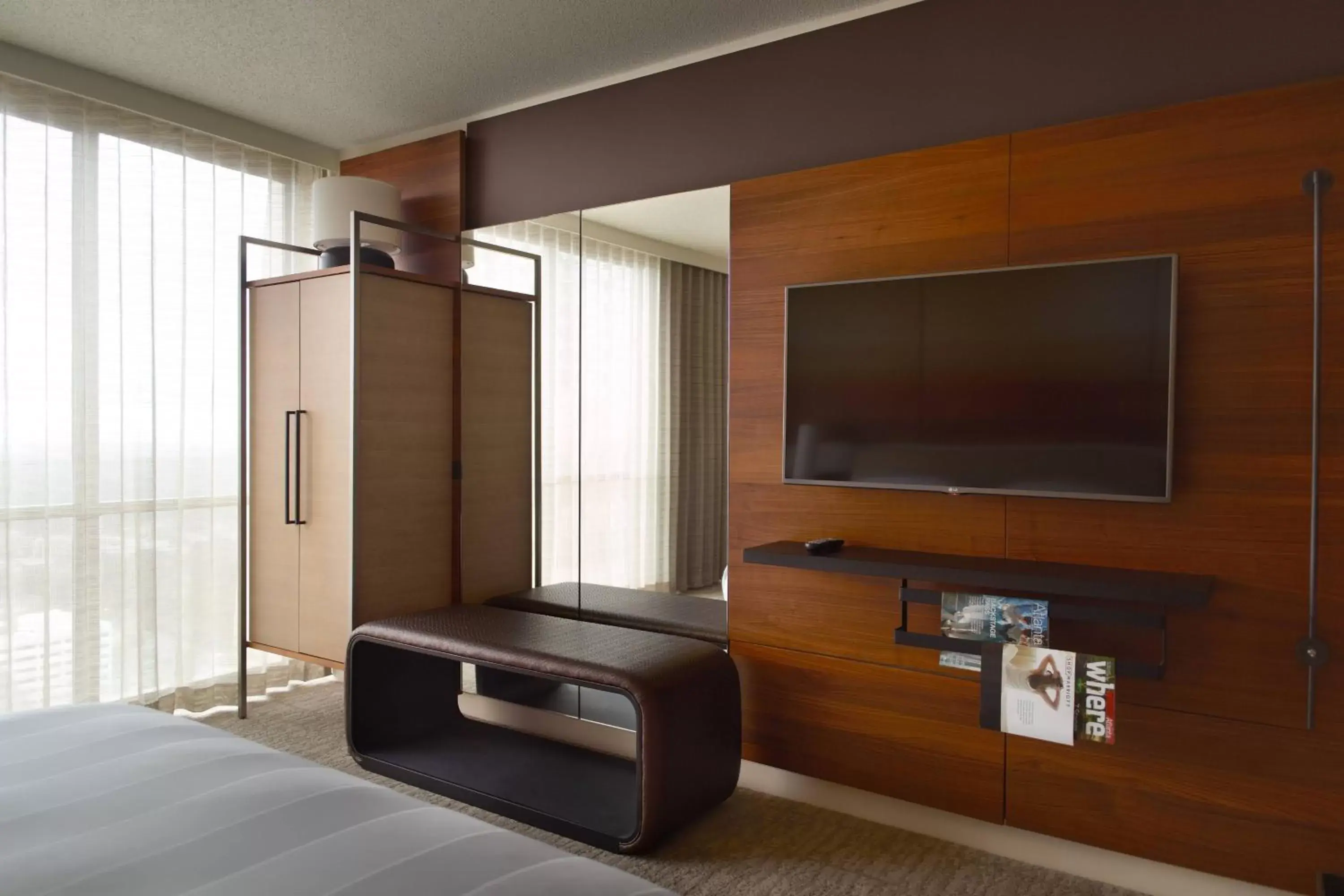 Photo of the whole room, TV/Entertainment Center in Atlanta Marriott Marquis