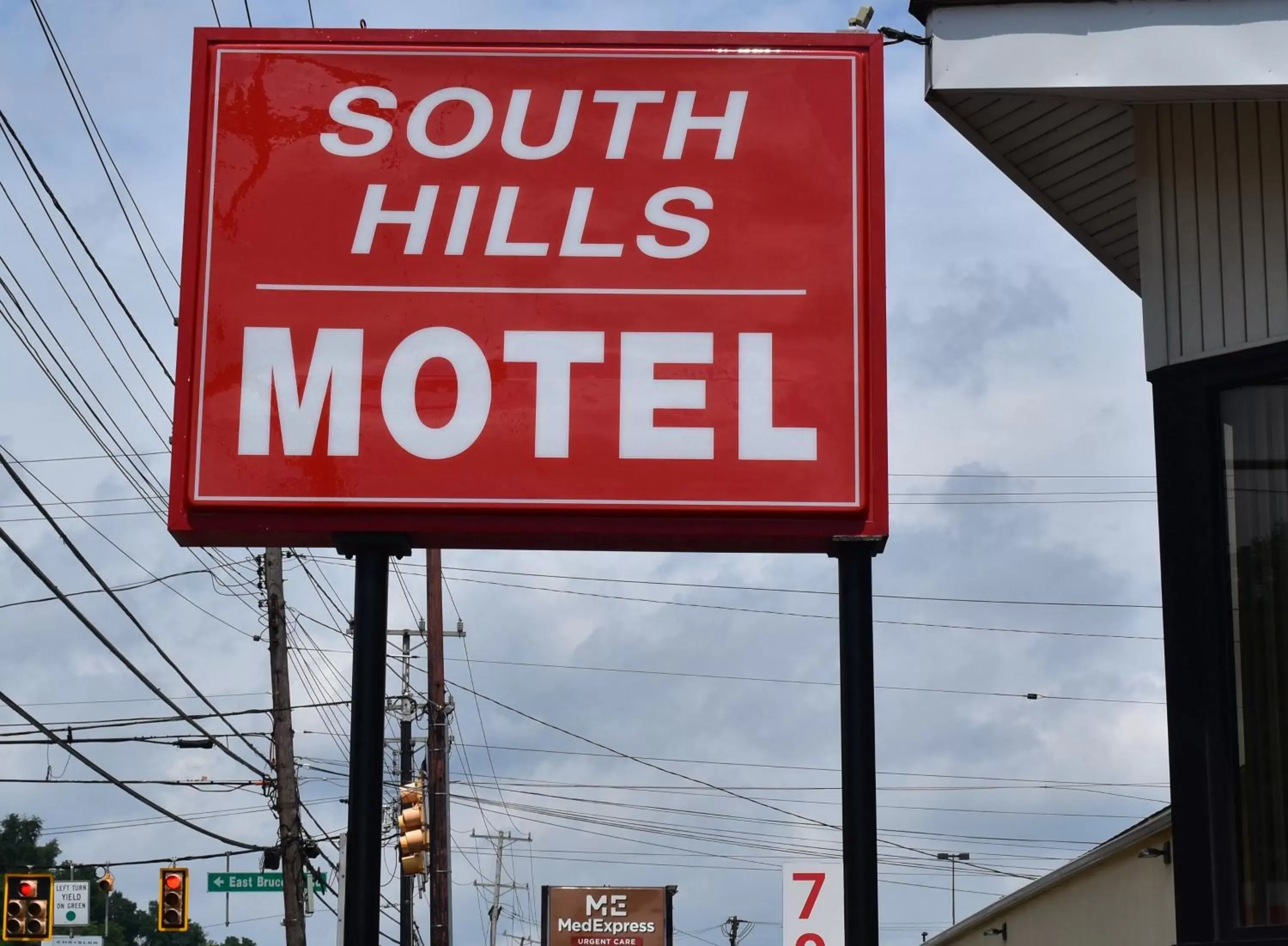 South Hills Motel
