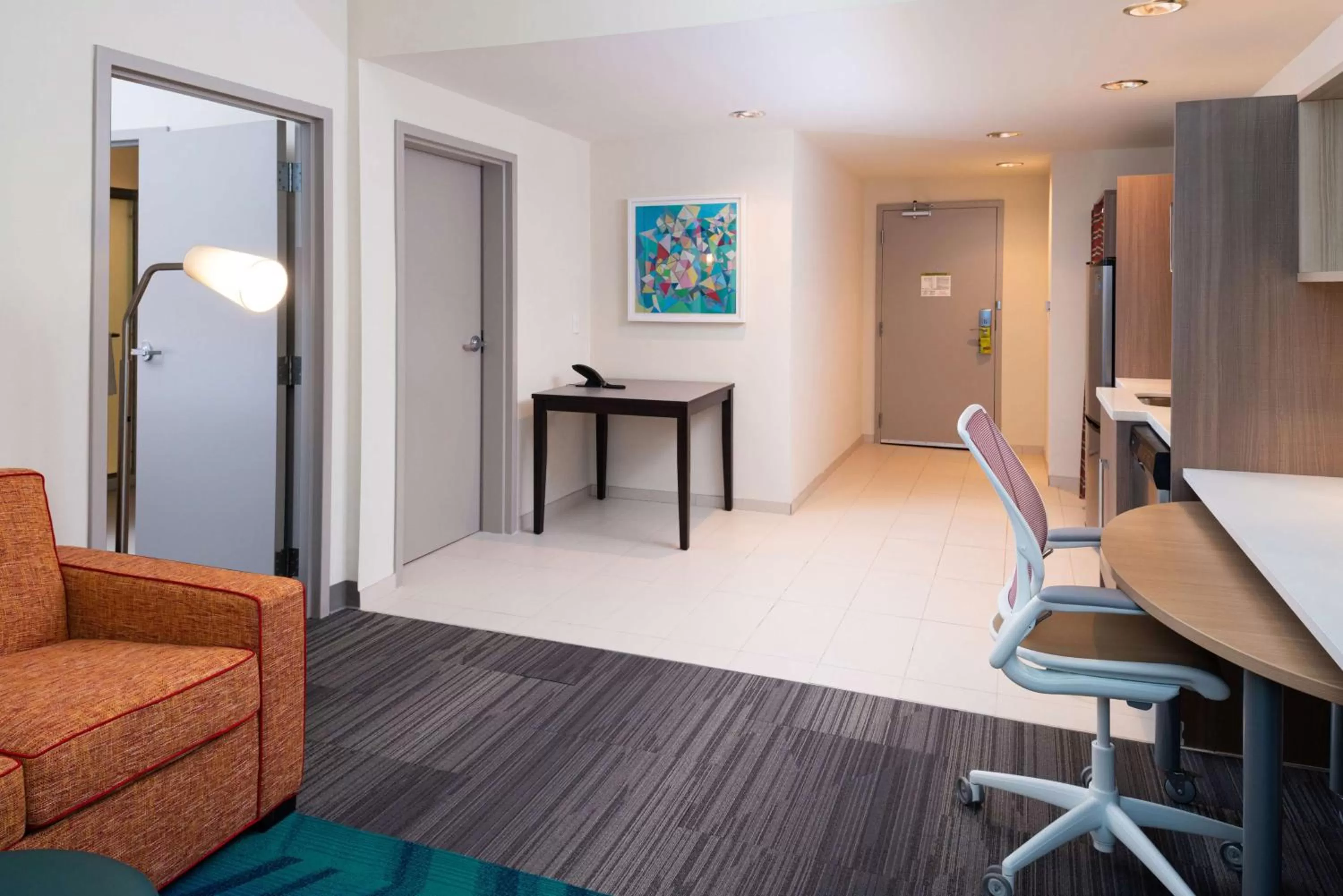 Living room in Home2 Suites By Hilton Charlotte Mooresville, Nc