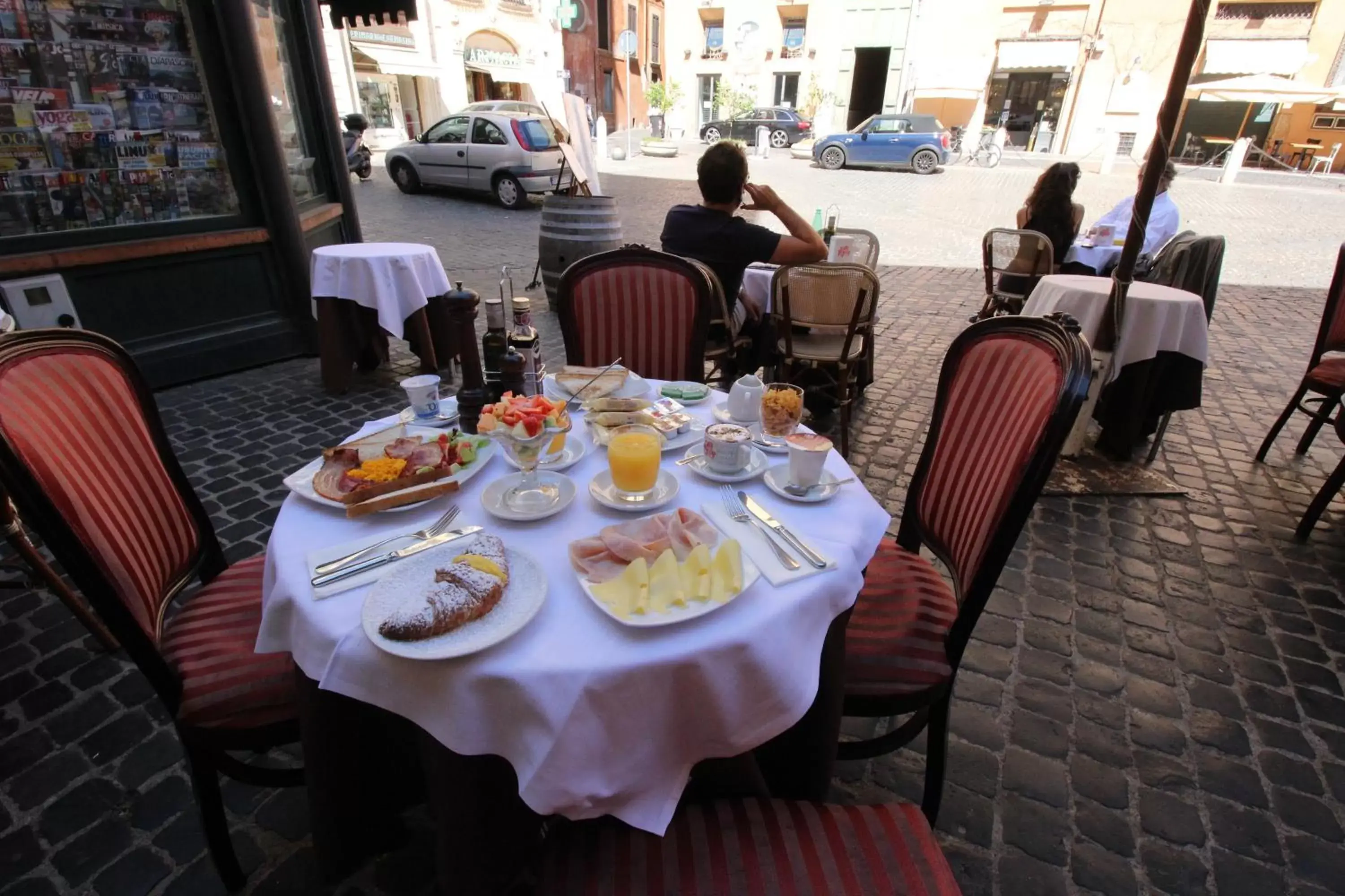 Continental breakfast, Restaurant/Places to Eat in Albergo Abruzzi