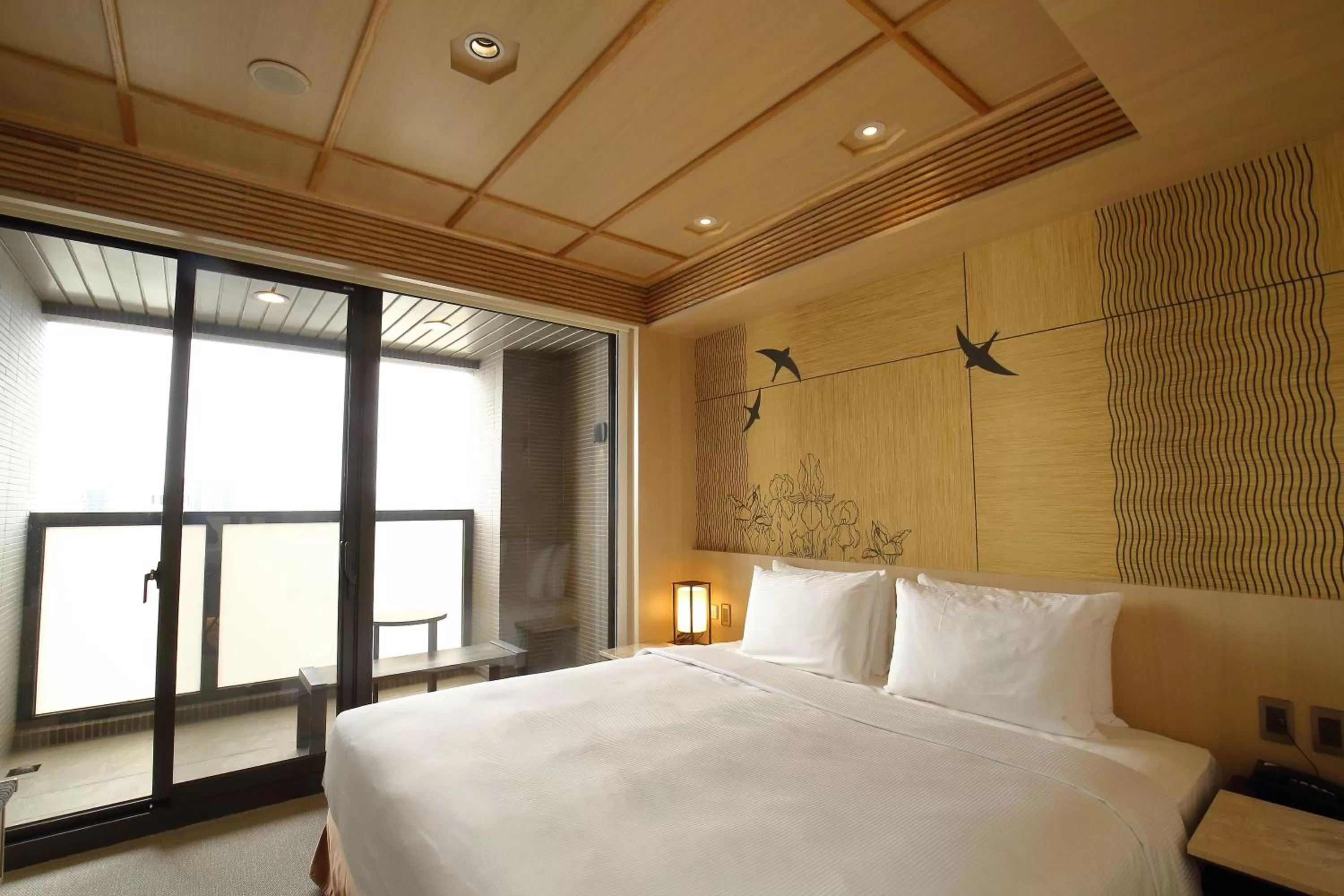 Photo of the whole room, Bed in Kloud Hotel