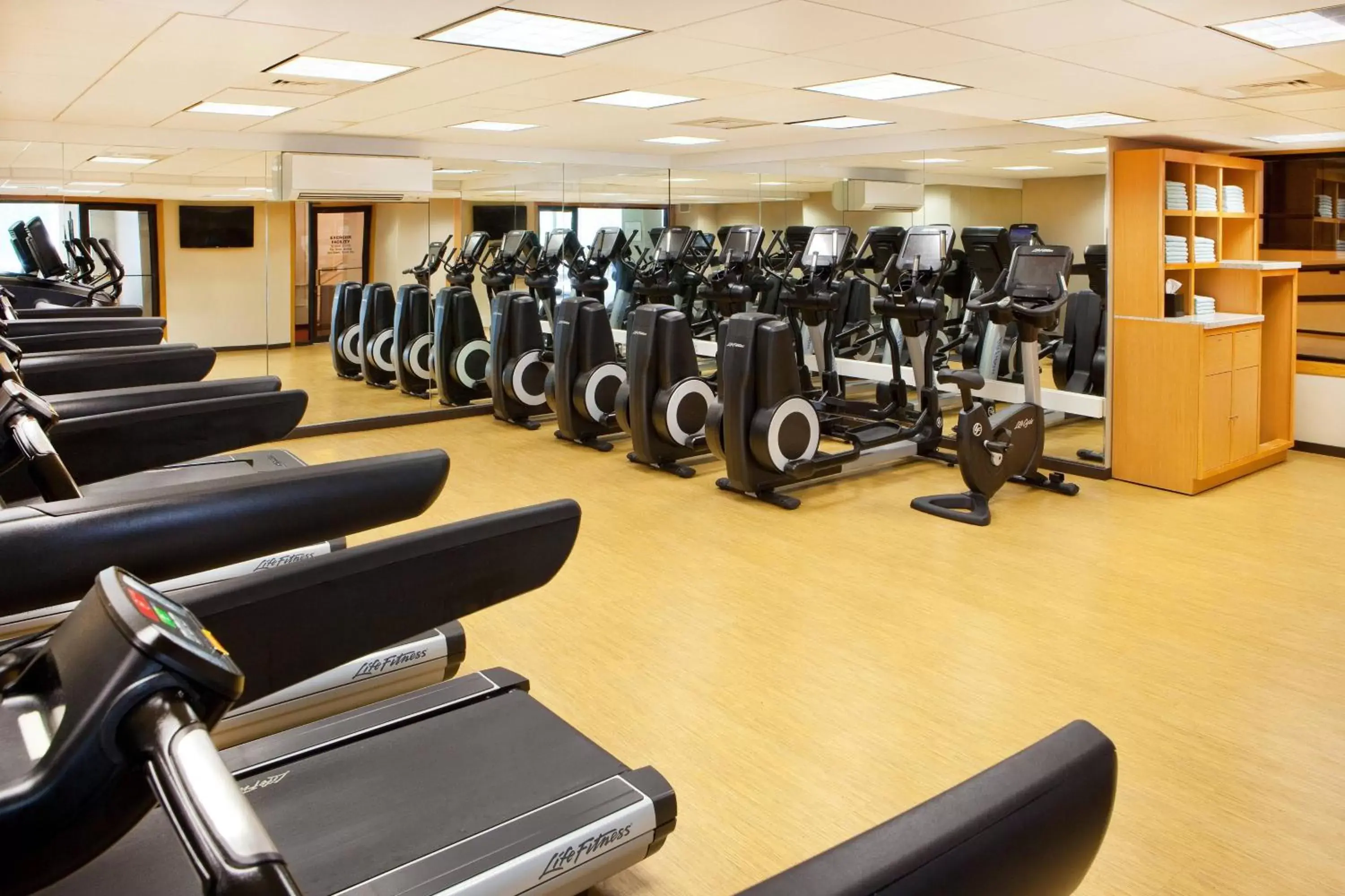 Fitness centre/facilities, Fitness Center/Facilities in Boston Marriott Burlington