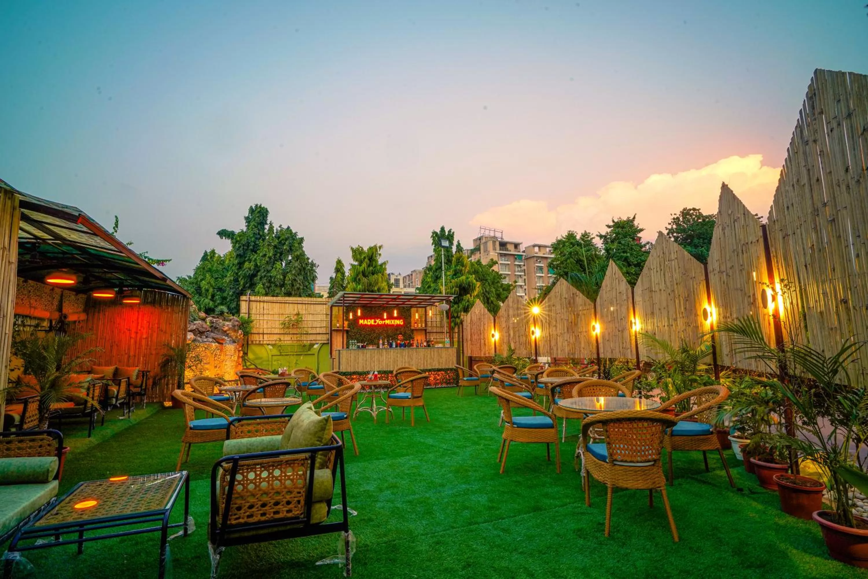 oven in Treebo New Rockwell Vivek Vihar