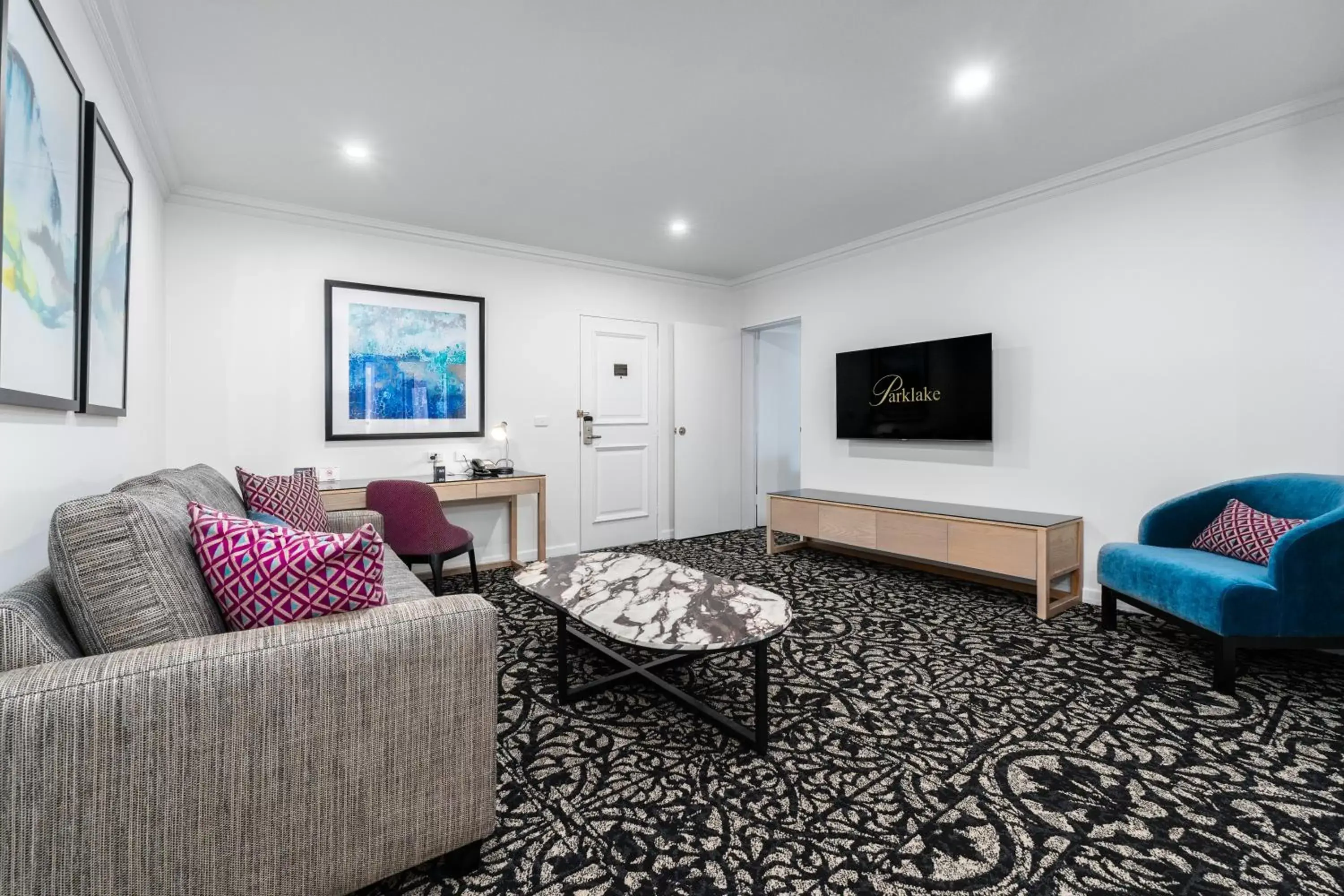 Living room, Seating Area in Quality Hotel Parklake Shepparton