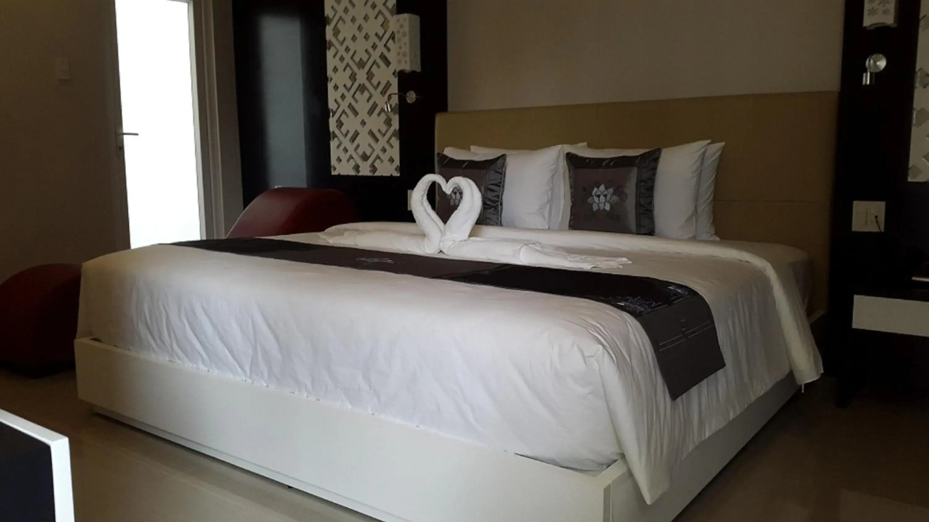 Pool view, Bed in Muine Sports Hotel Pool view, Bed in Muine Sports Hotel