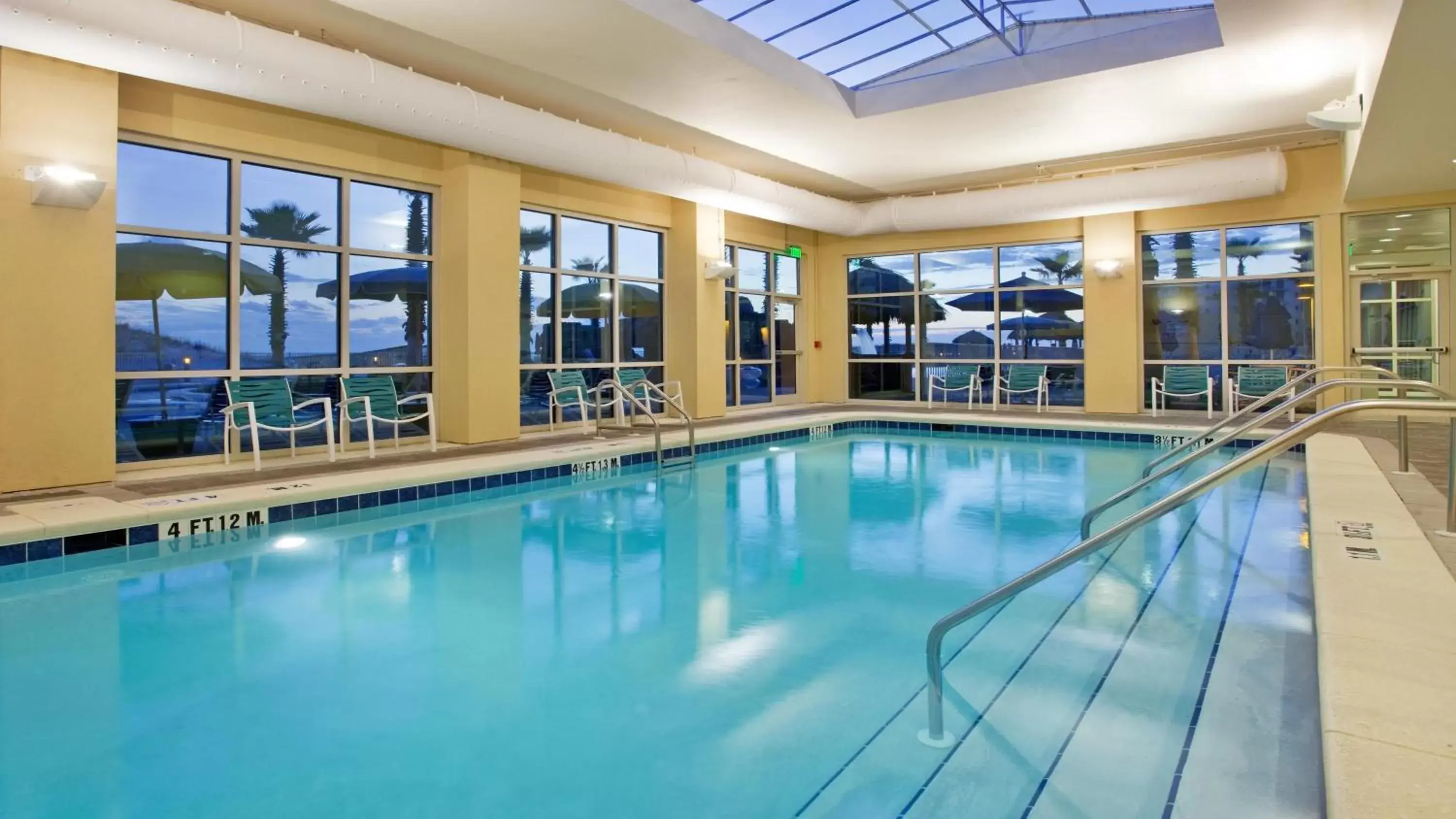 Swimming Pool in Holiday Inn Resort Fort Walton Beach, an IHG Hotel