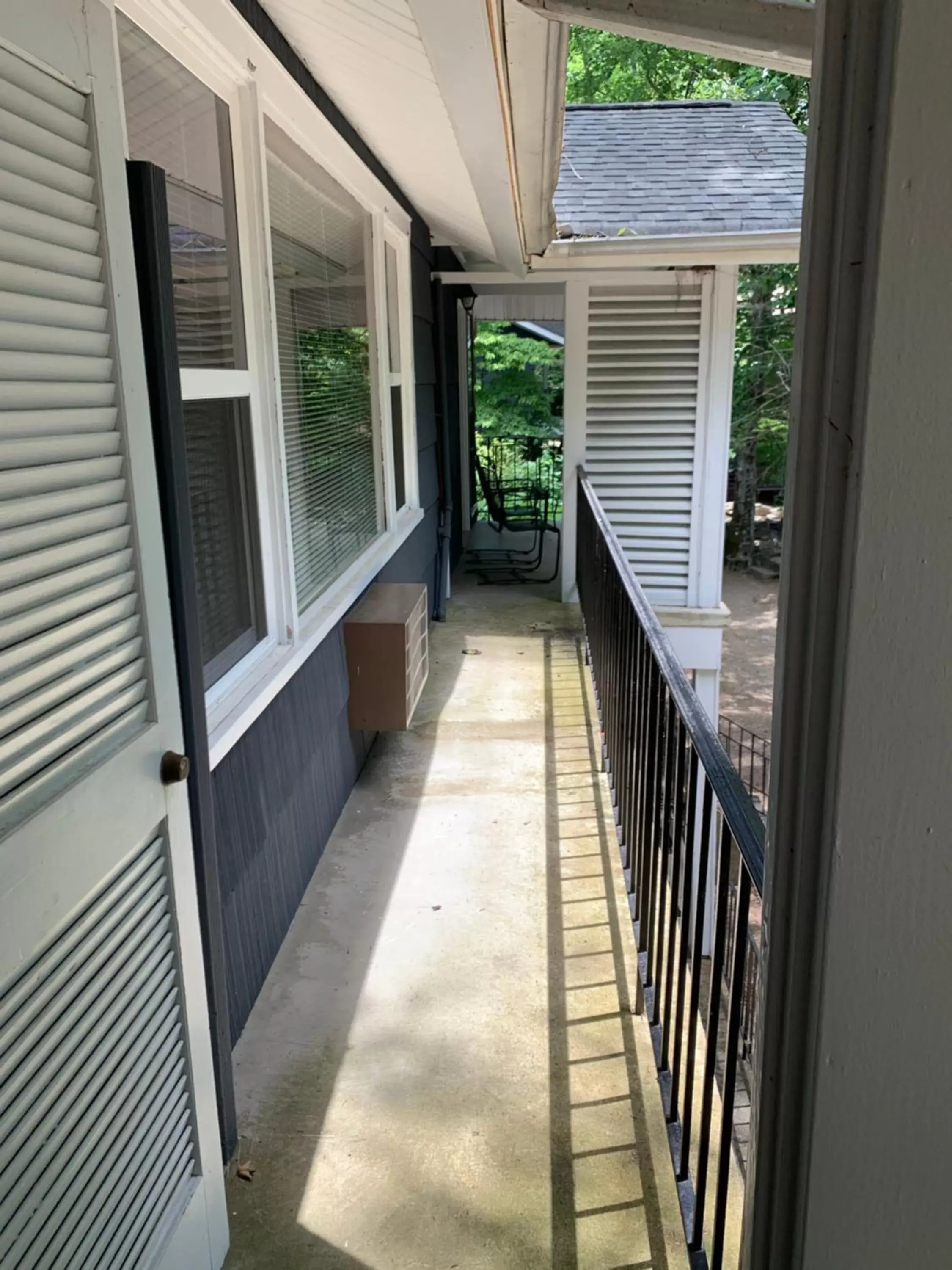 Patio, Balcony/Terrace in Carr's Northside Hotel and Cottages