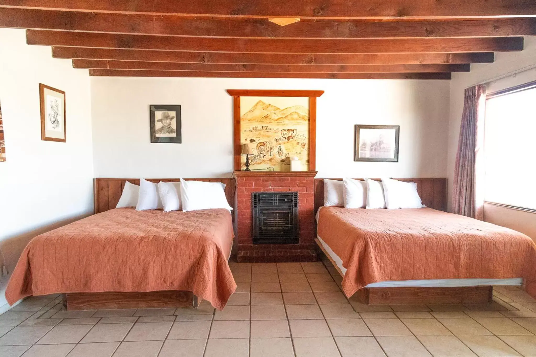 Executive Queen Room with Two Queen Beds in Sagebrush Inn