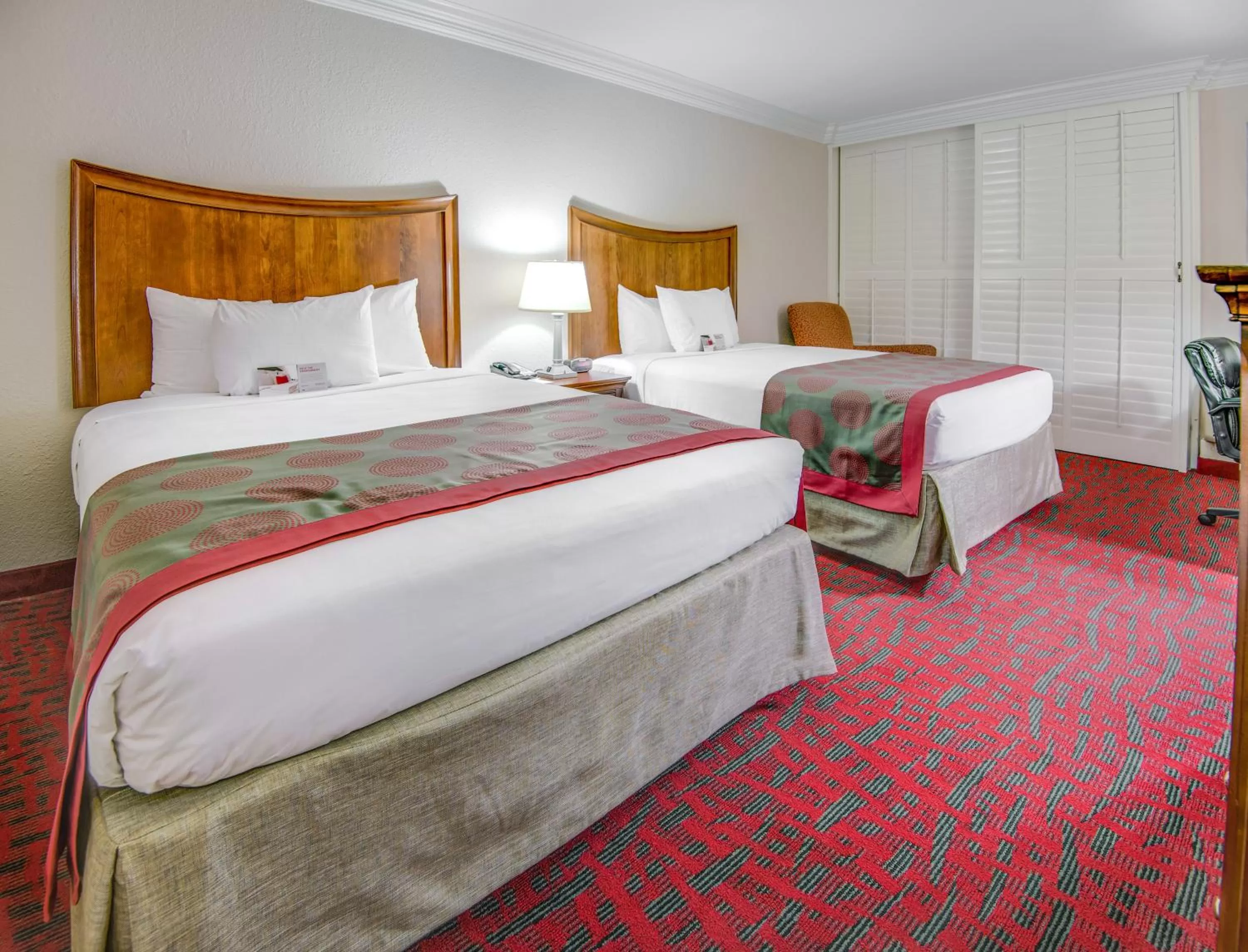 Bedroom, Bed in Ramada by Wyndham Metairie New Orleans Airport