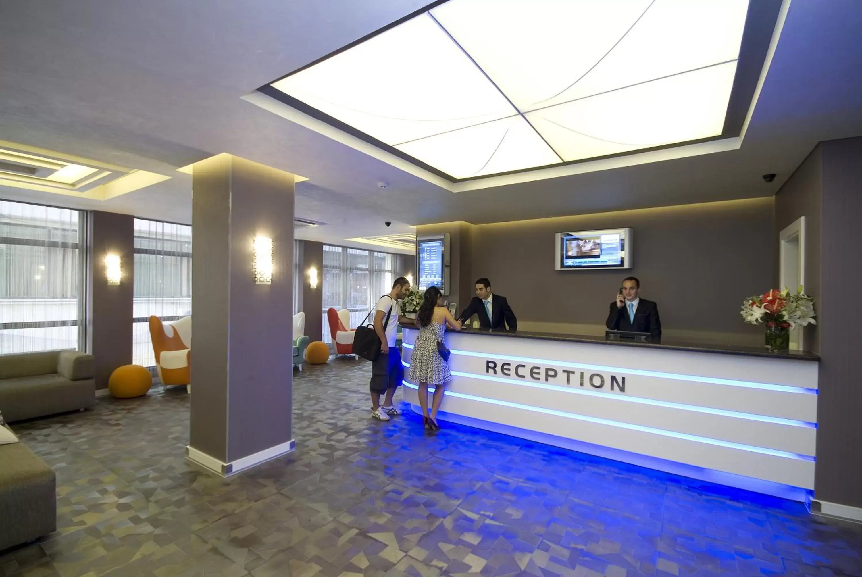 Lobby or reception in Innpera Hotel