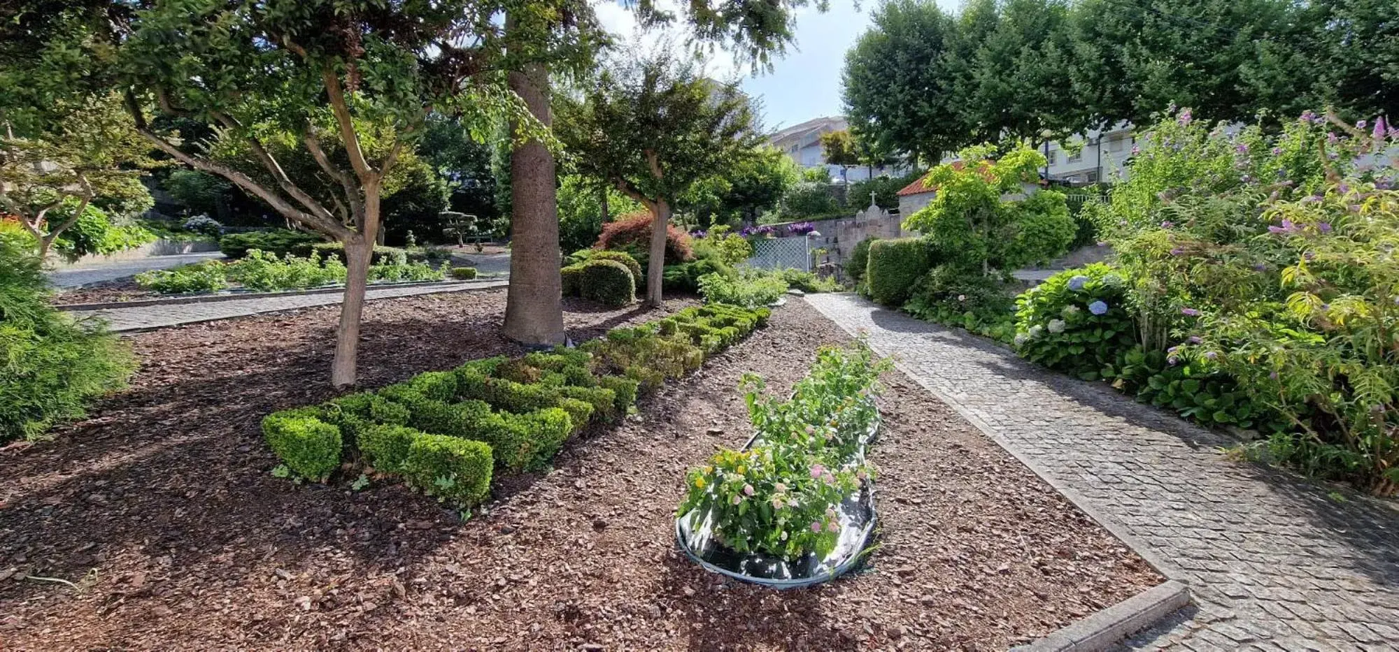 Garden in Alojamento Thermal Romano