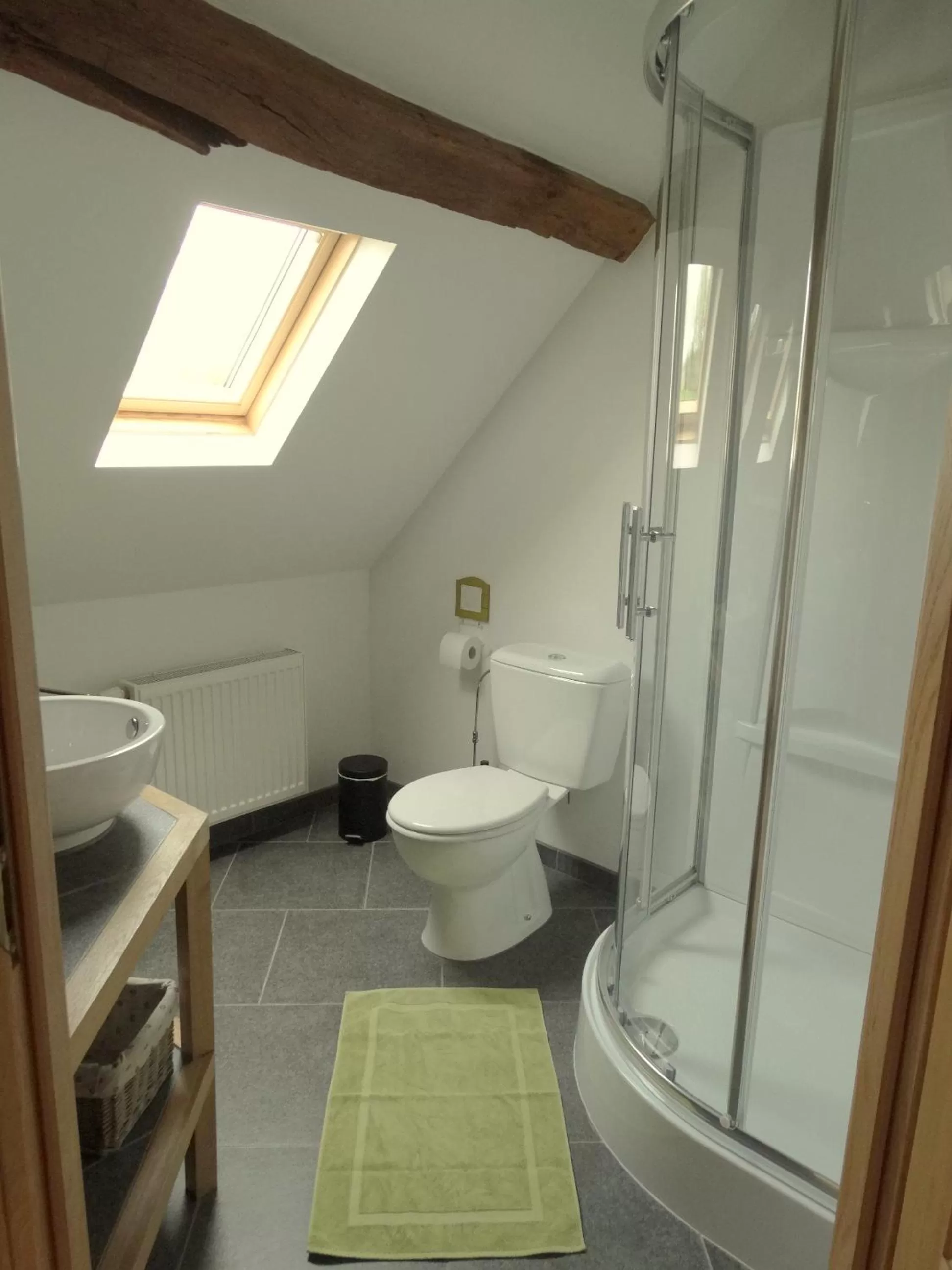 Bathroom in La Vannerie