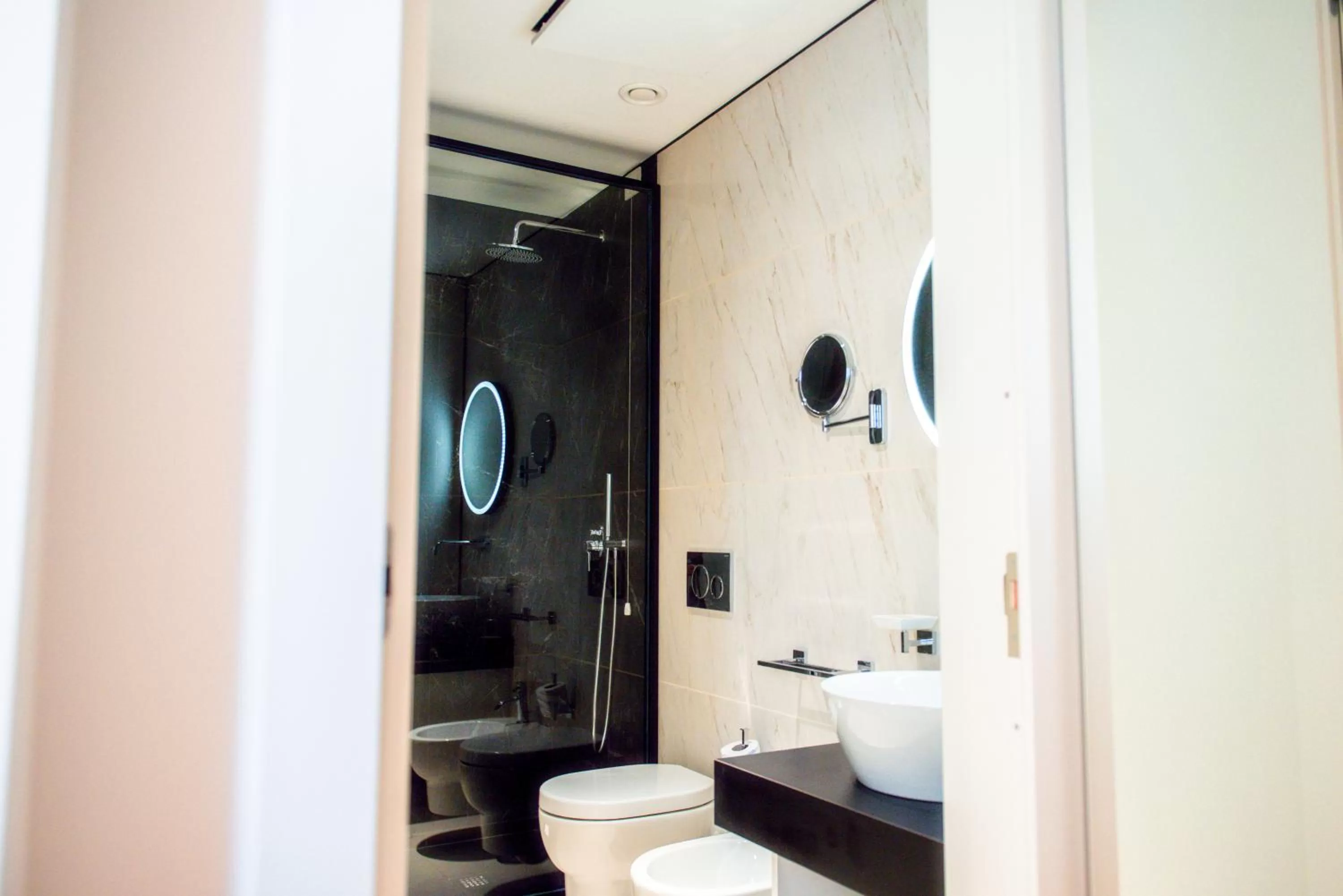 Bathroom in Boutique Centrale Palace Hotel