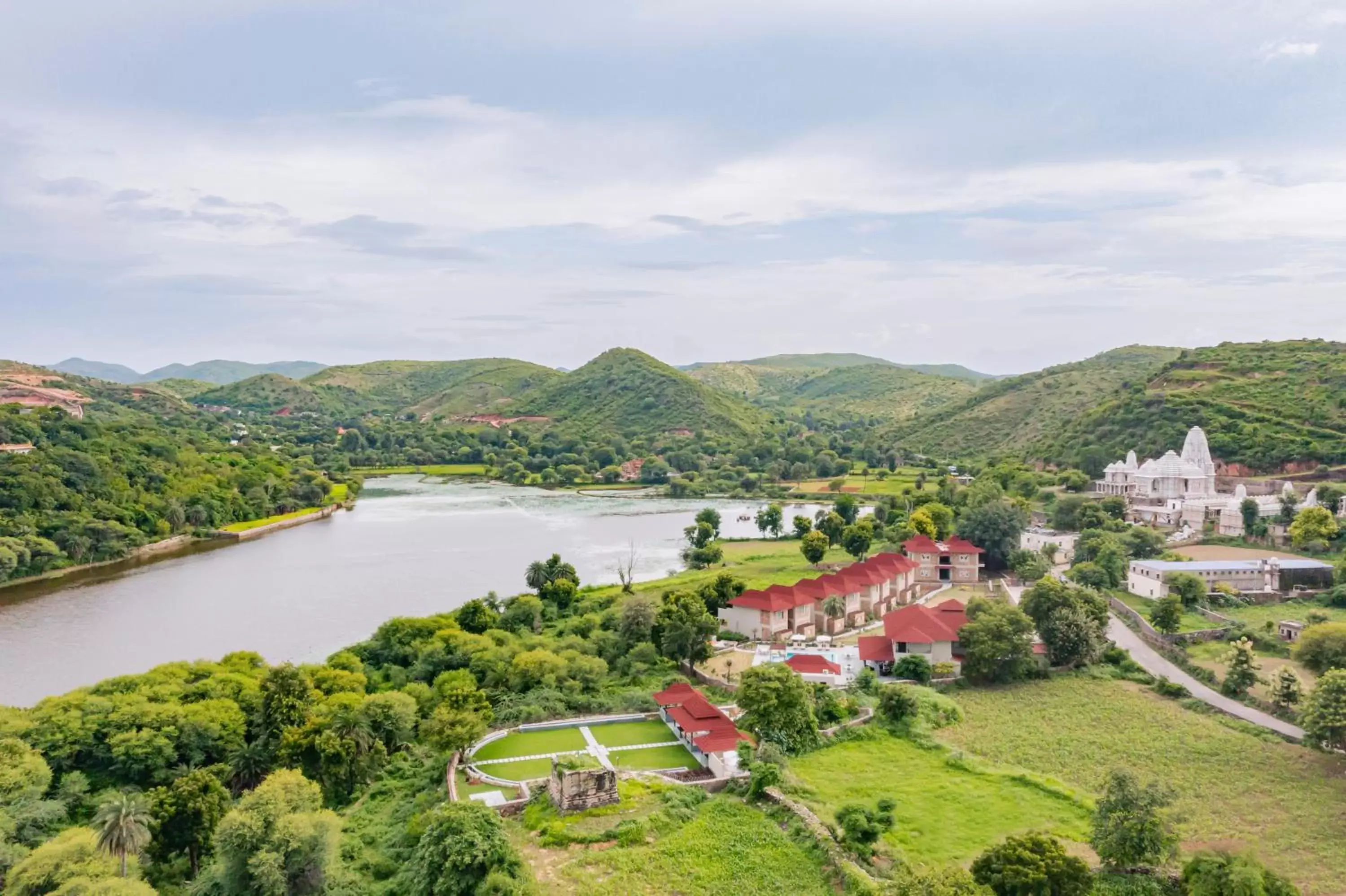 Property building in Sarasiruham Resort - Private Pool Villa in Udaipur Property building in Sarasiruham Resort - Private Pool Villa in Udaipur