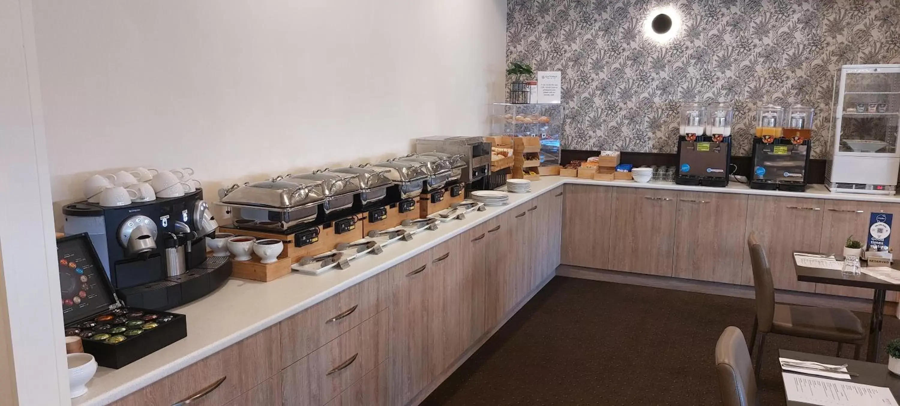 Breakfast in Nightelier Devonport Gateway Hotel Breakfast in Nightelier Devonport Gateway Hotel