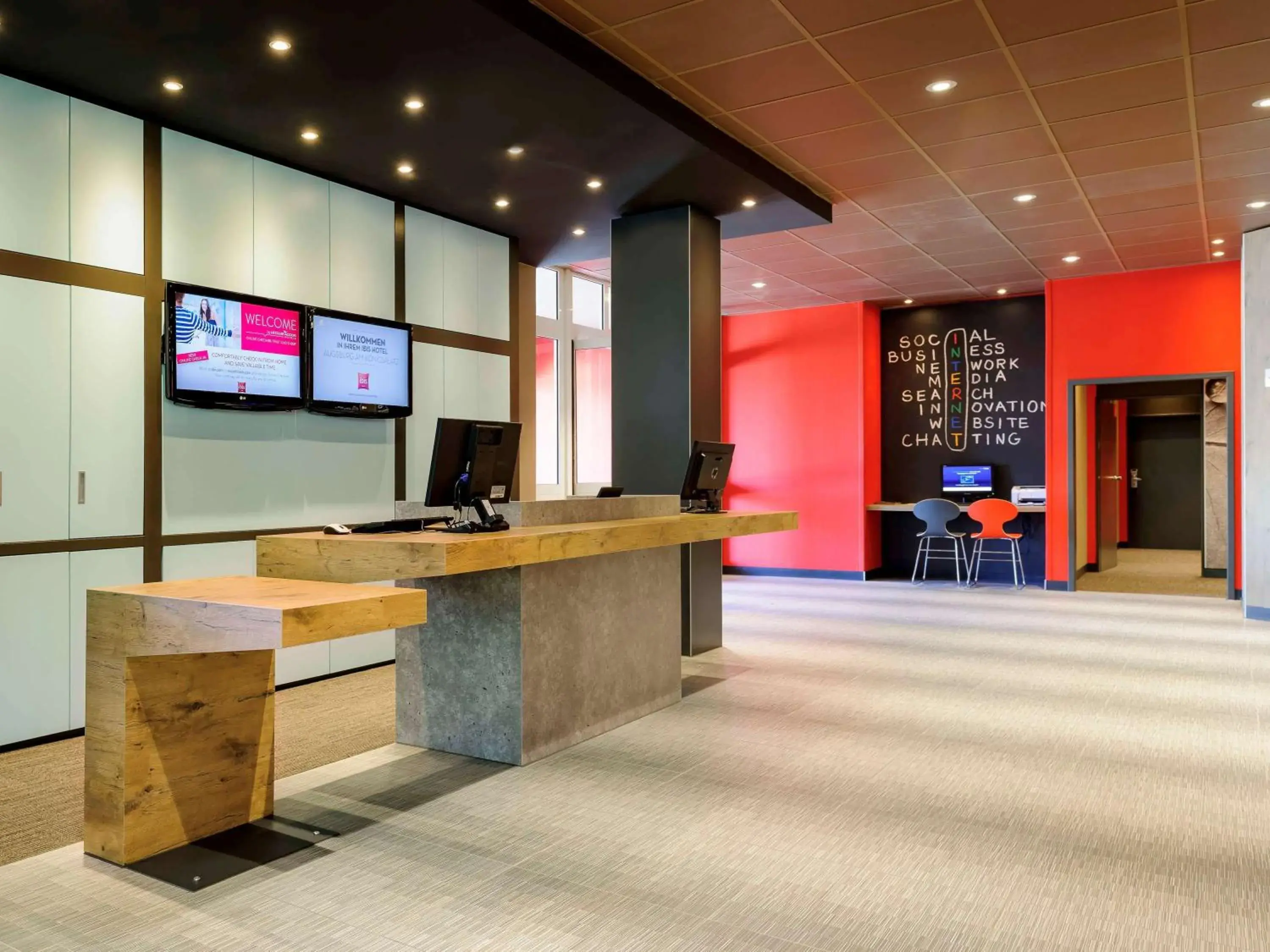 Sports, Lobby/Reception in ibis Augsburg Koenigsplatz