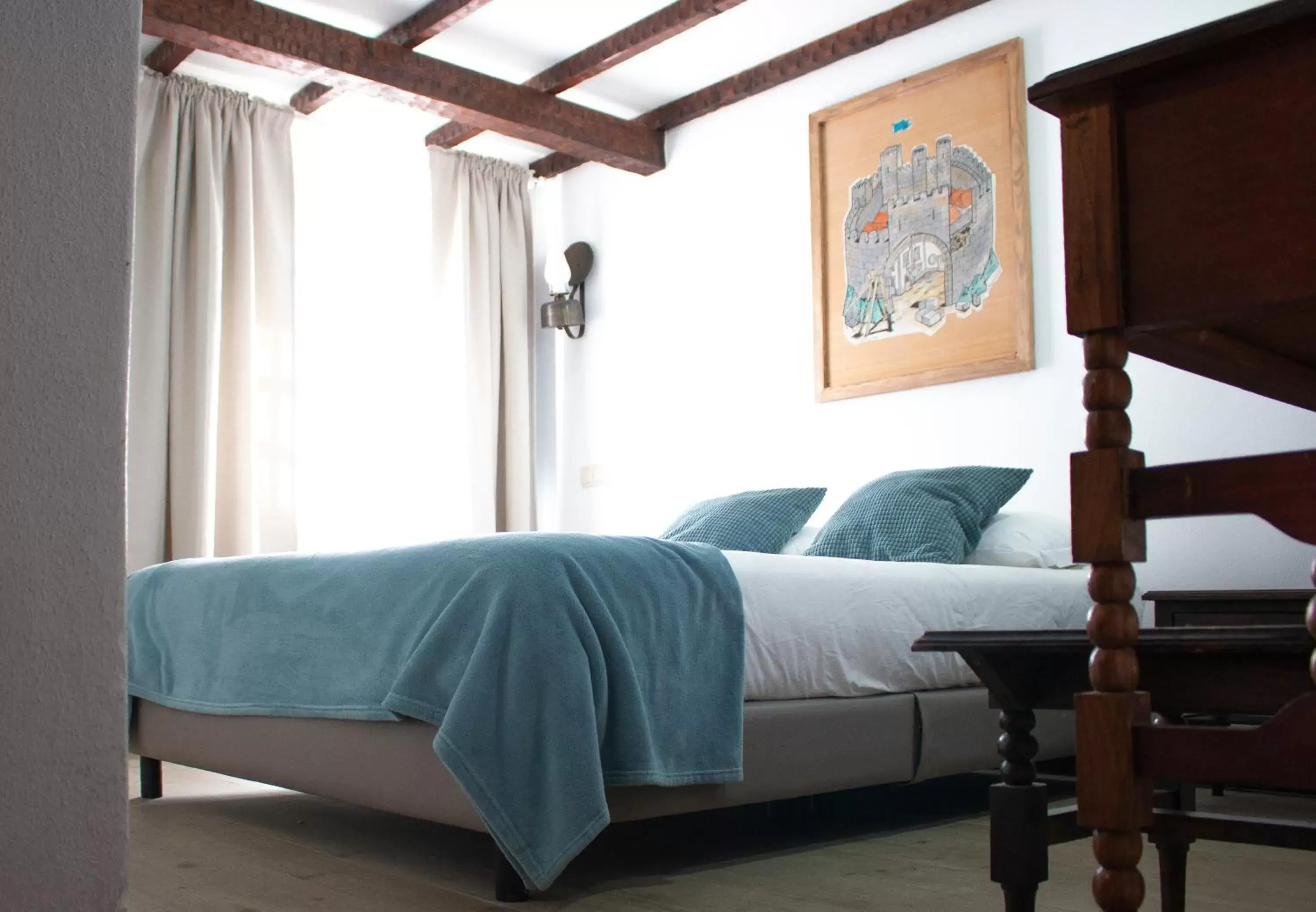 Bedroom, Bed in Rainha Santa Isabel - Óbidos History Hotel