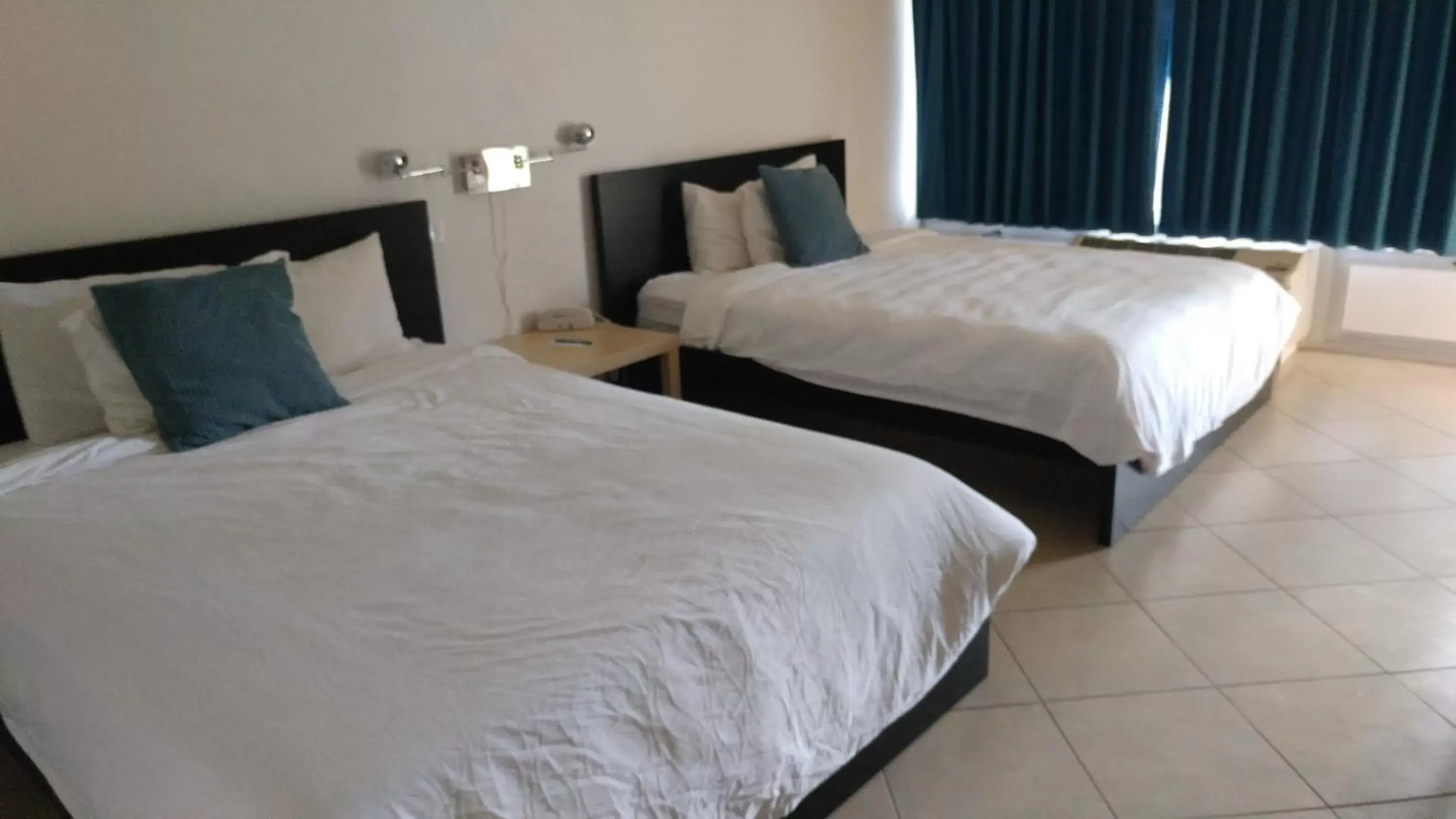 Bedroom, Bed in Dolphin Key Resort - Cape Coral Bedroom, Bed in Dolphin Key Resort - Cape Coral