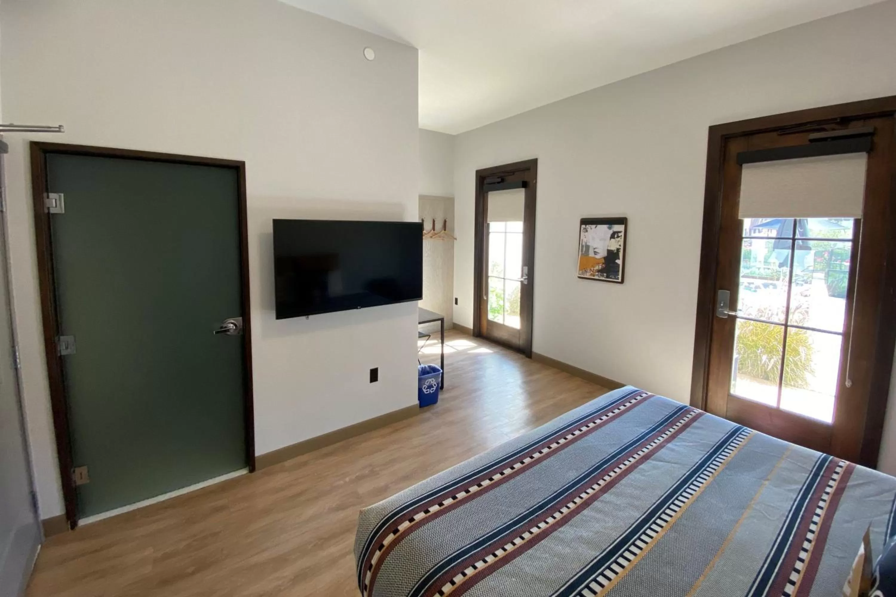 Photo of the whole room, Bed in The Waterman