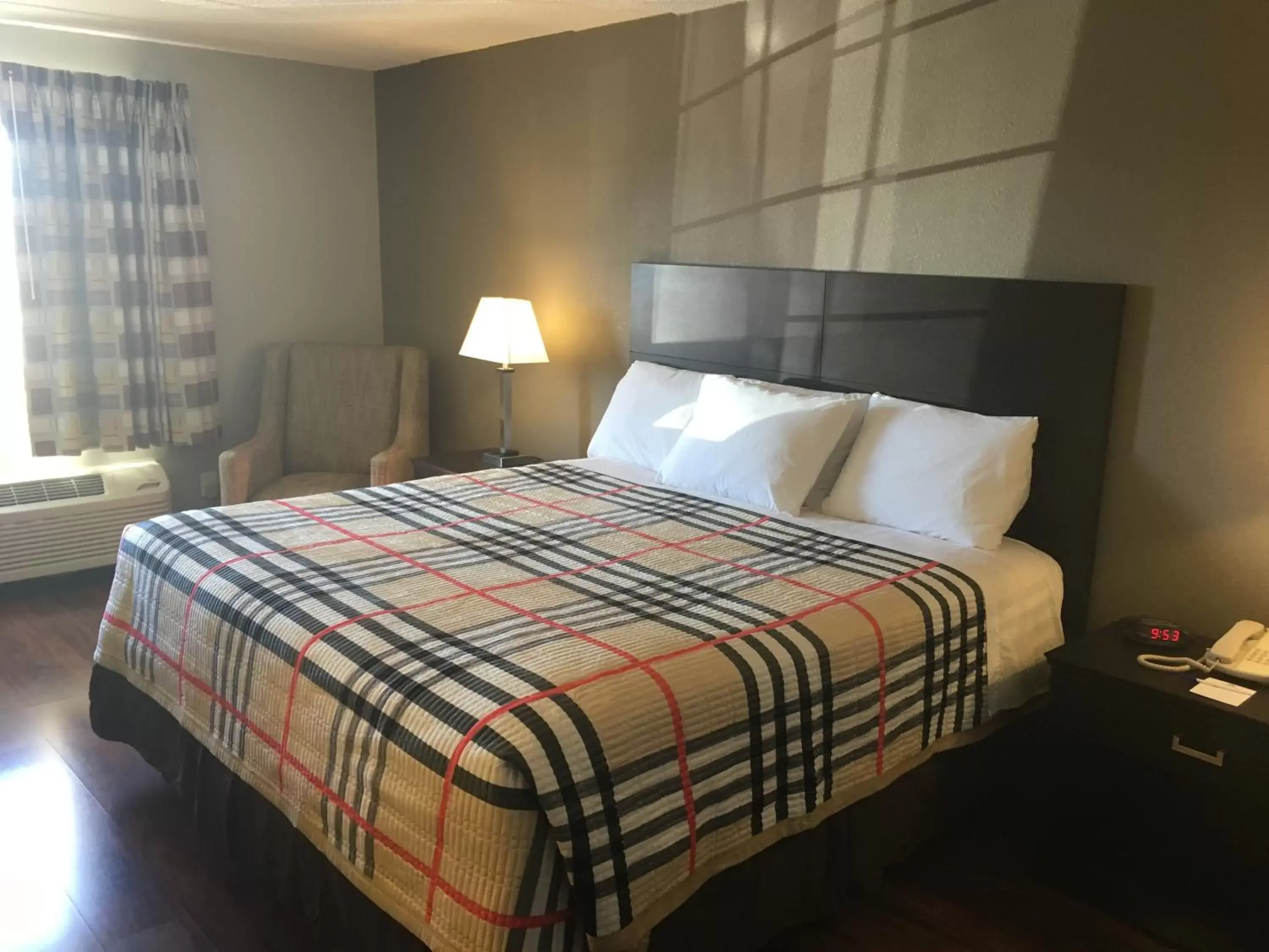 Bedroom, Bed in FairBridge Inn Express Monroe City Bedroom, Bed in FairBridge Inn Express Monroe City