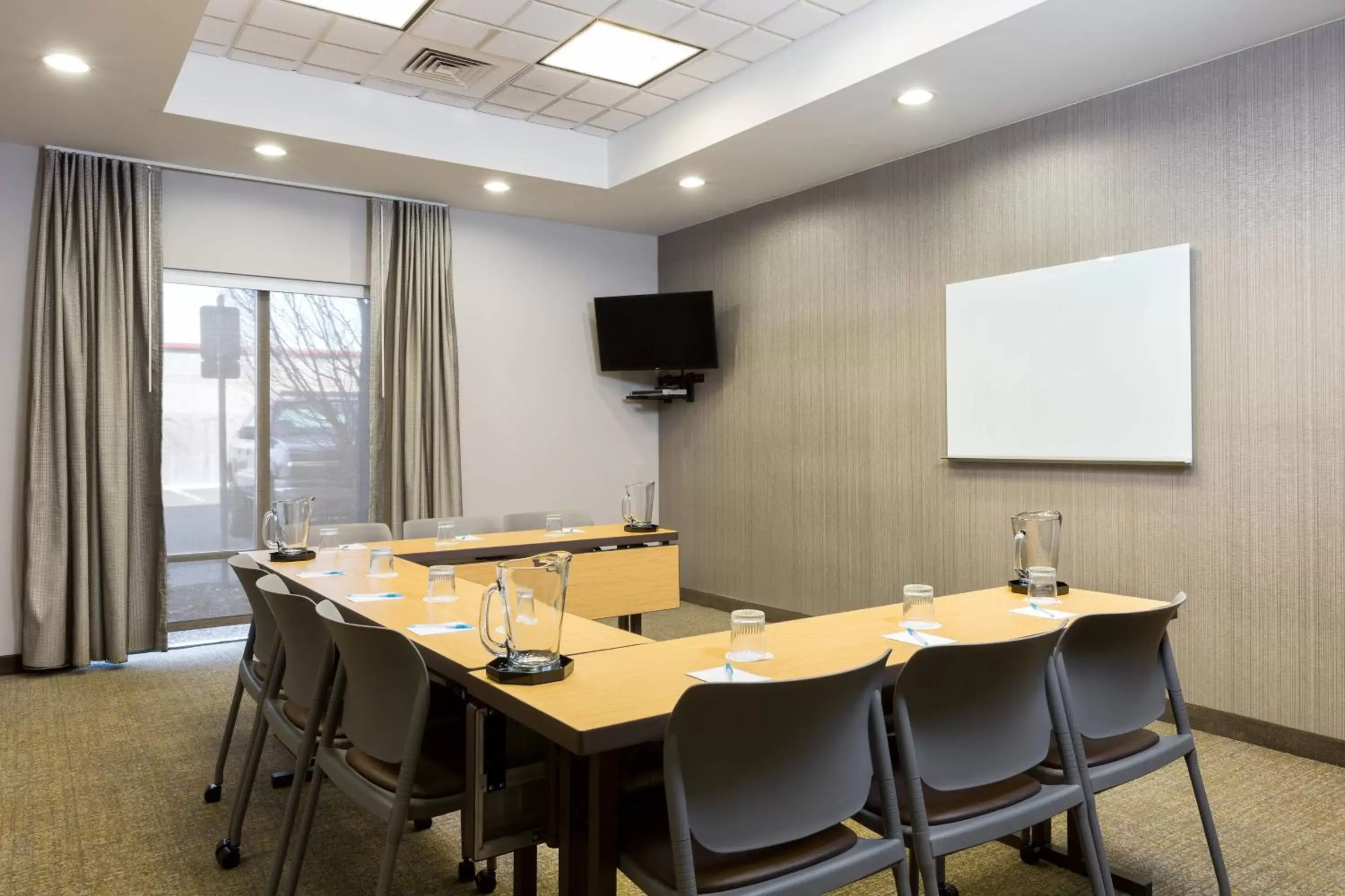 Meeting/conference room in SpringHill Suites Indianapolis Fishers