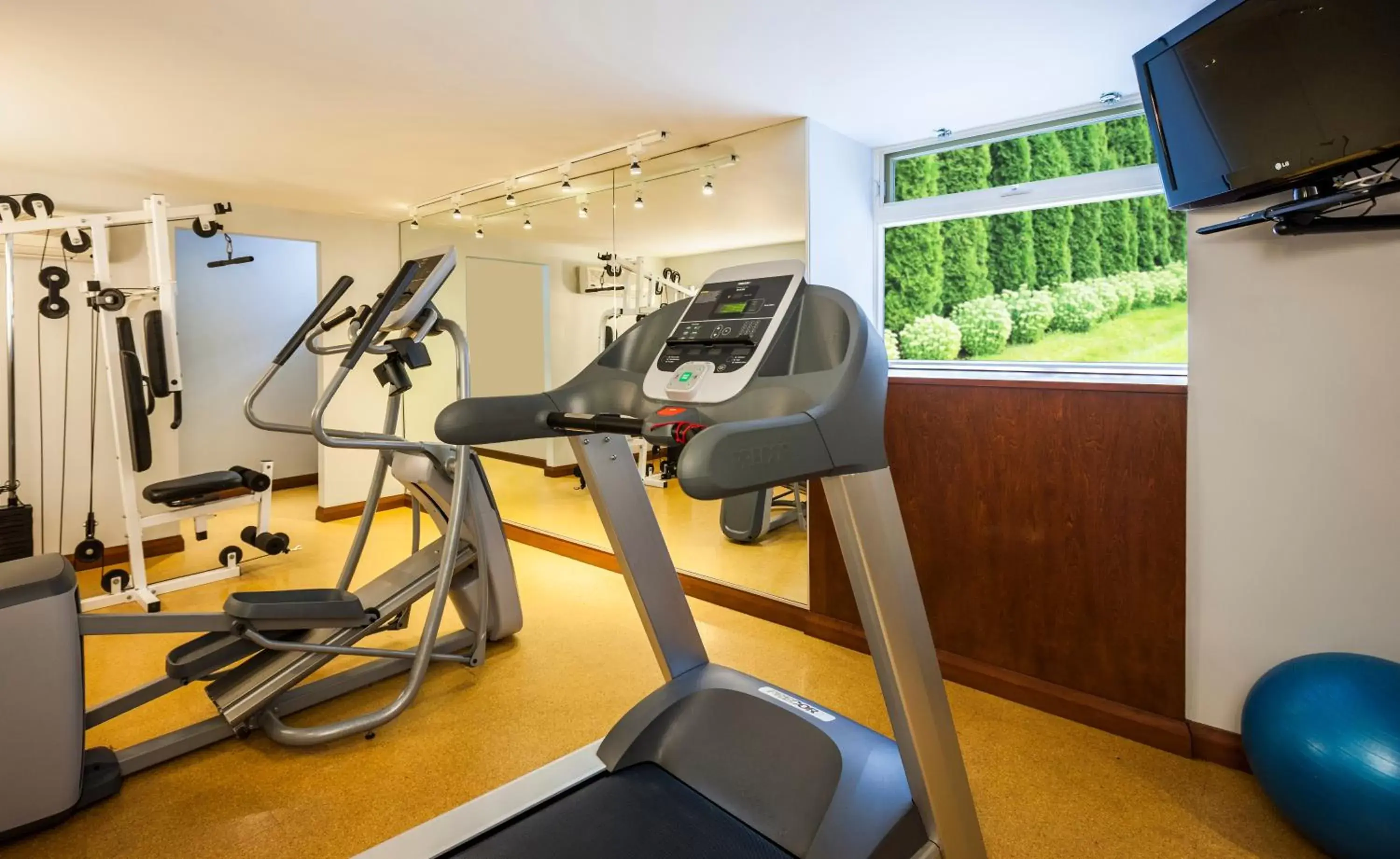 Fitness centre/facilities, Fitness Center/Facilities in Chateau Versailles