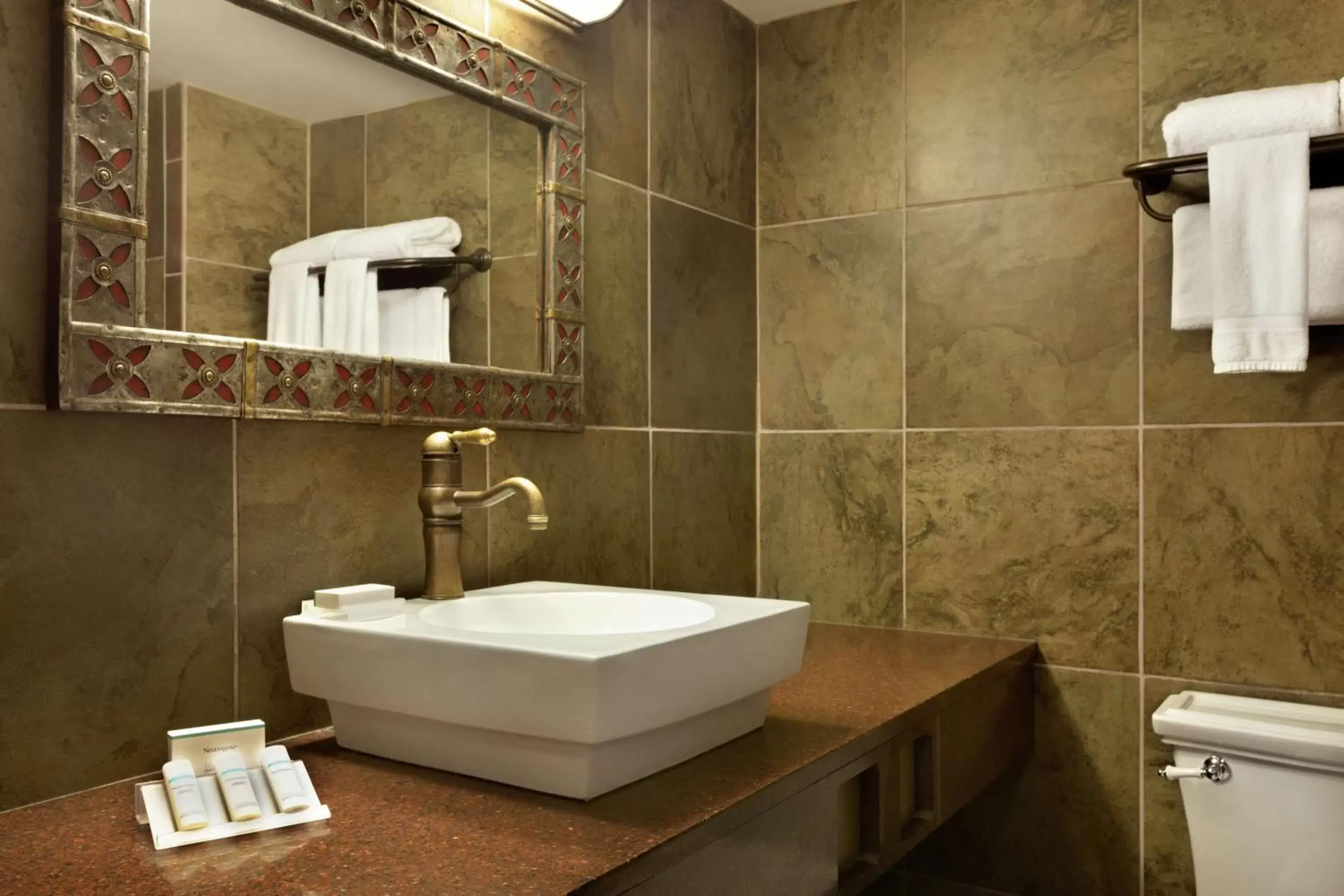 Bathroom in Hilton Garden Inn Rochester/Pittsford