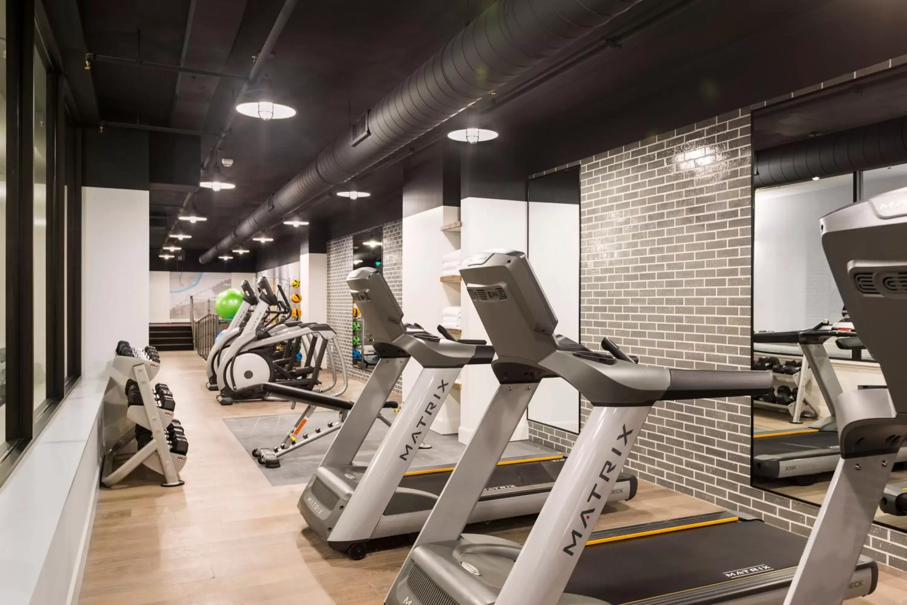 Spa and wellness centre/facilities, Fitness Center/Facilities in Kimpton Aertson Hotel, an IHG Hotel