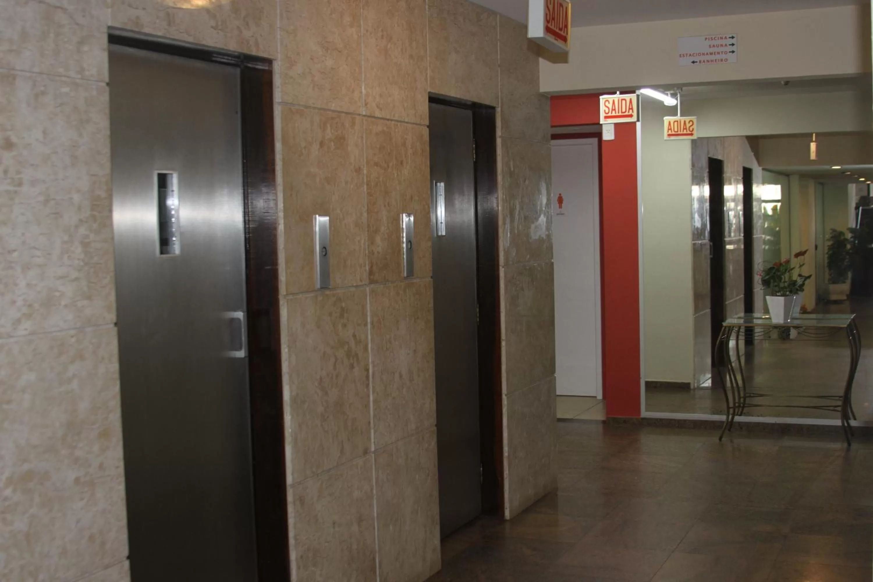 Lobby or reception in Brisamar Suite Hotel