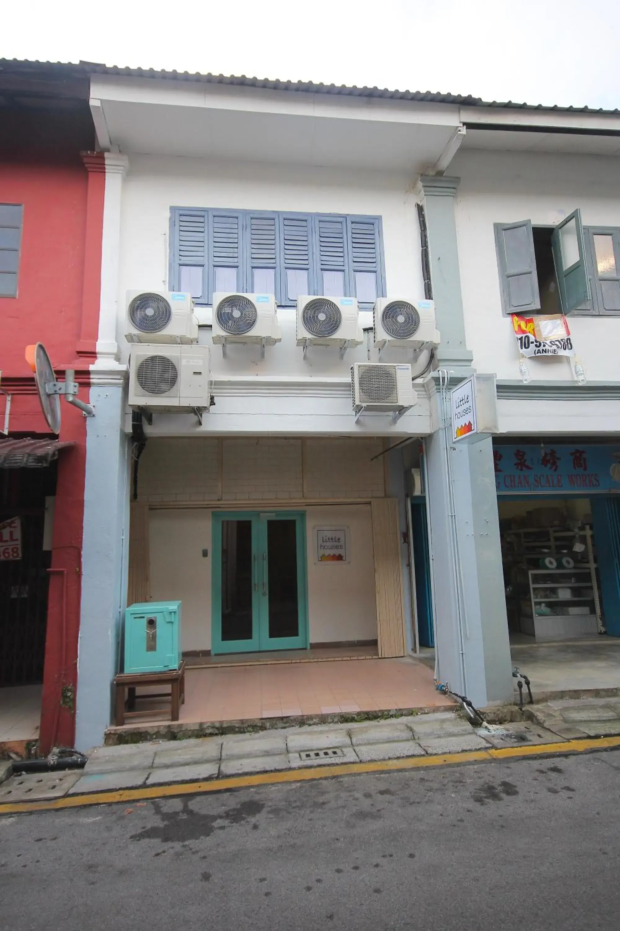 Property Building in Little Houses