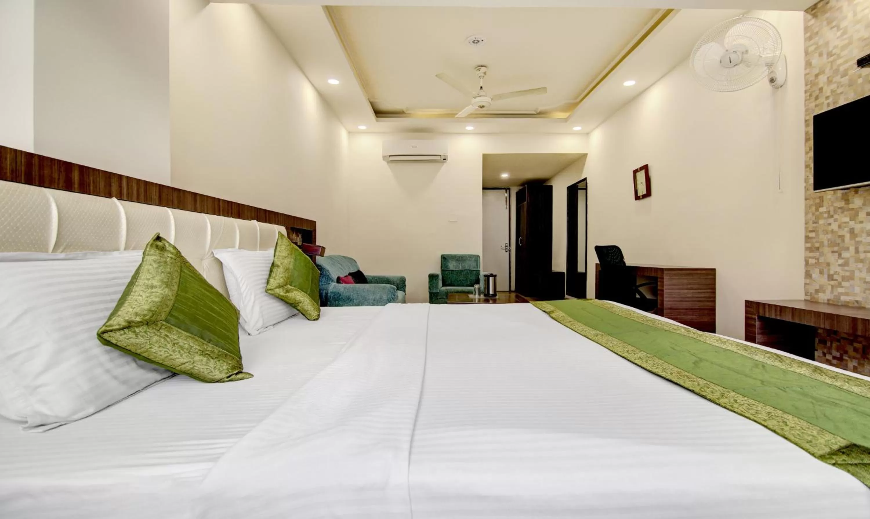 Bed in Itsy By Treebo - Solitaire