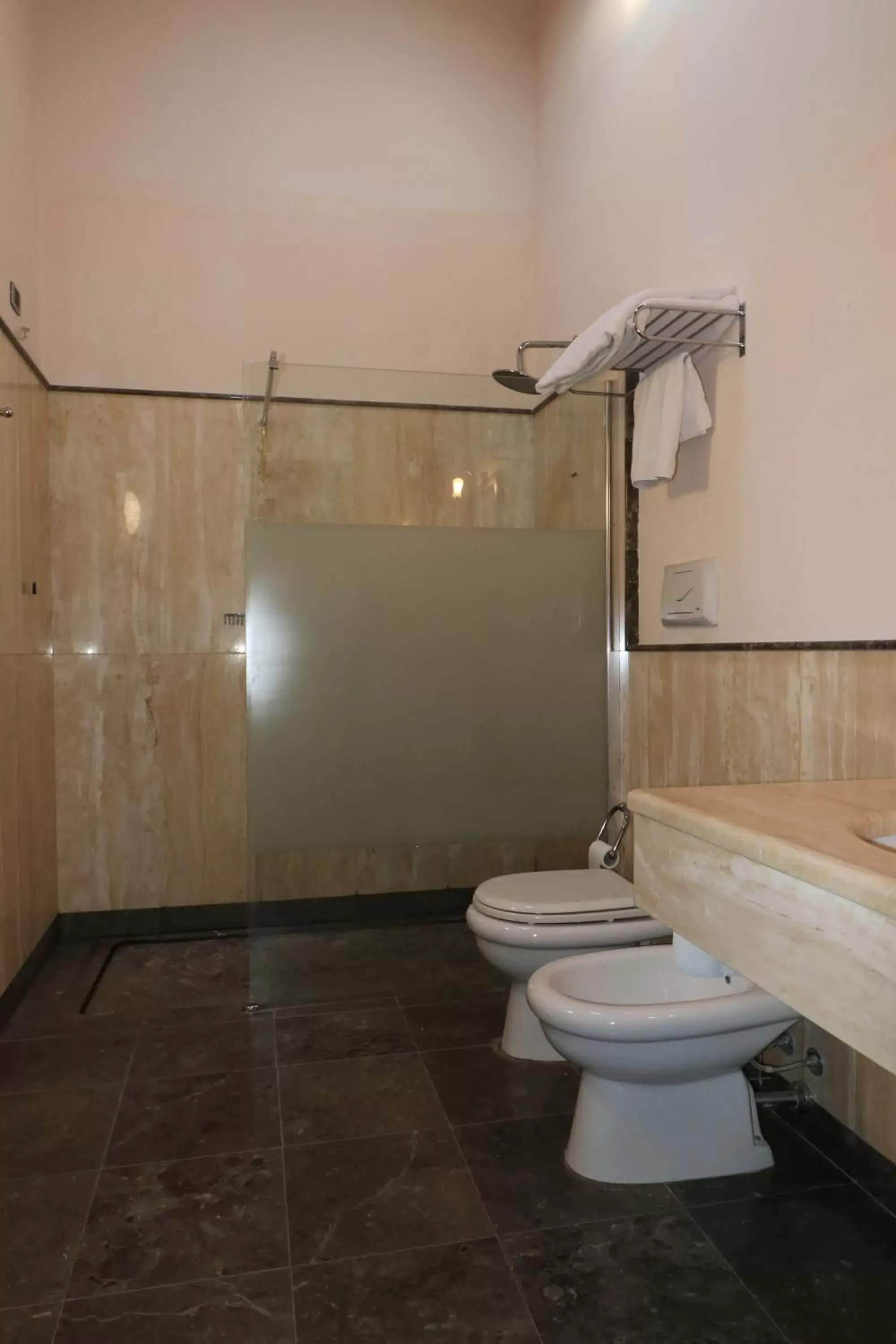 Shower, Bathroom in Hotel Villa Lampedusa