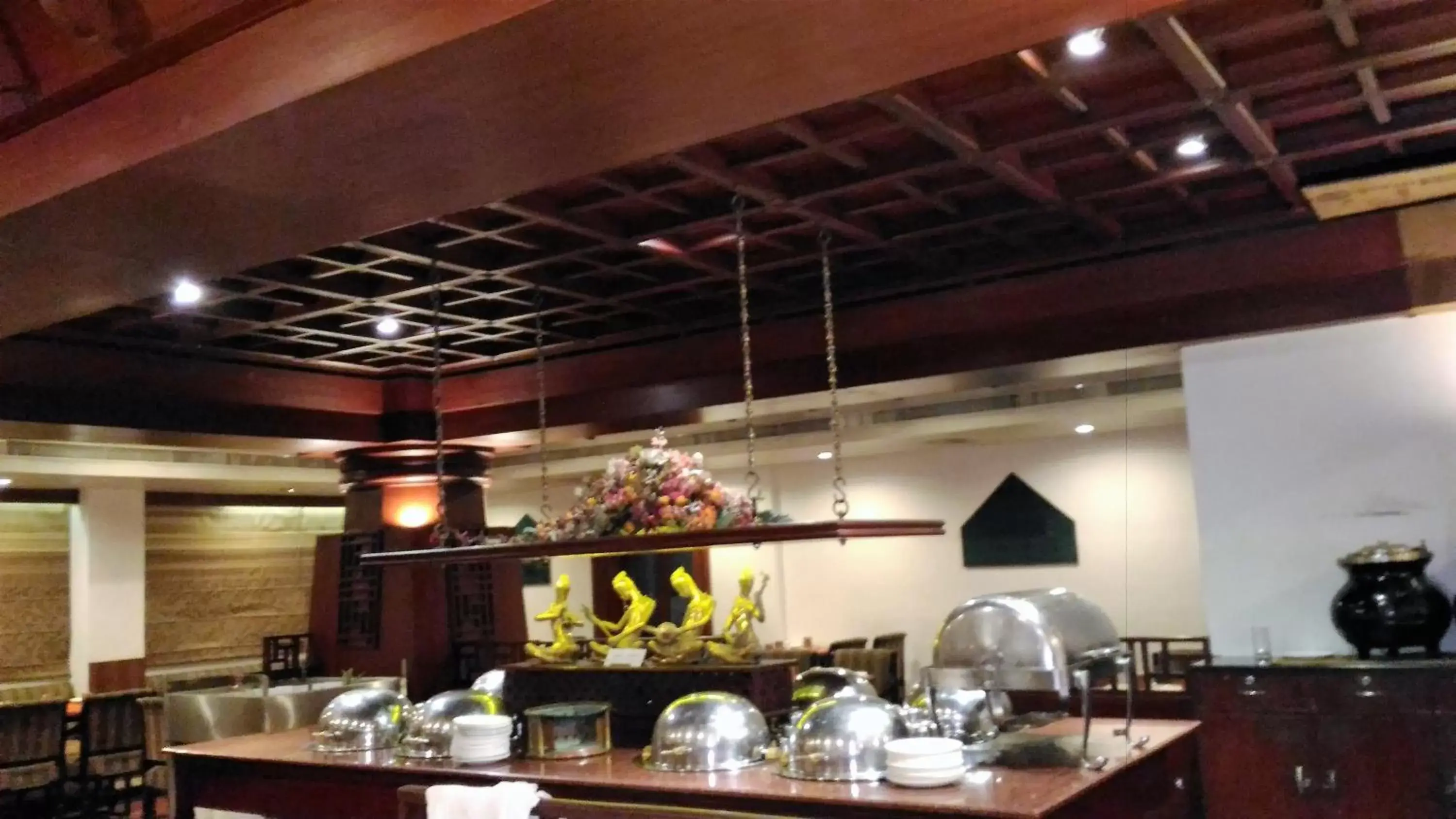 Food, Restaurant/Places to Eat in Taj Tristar