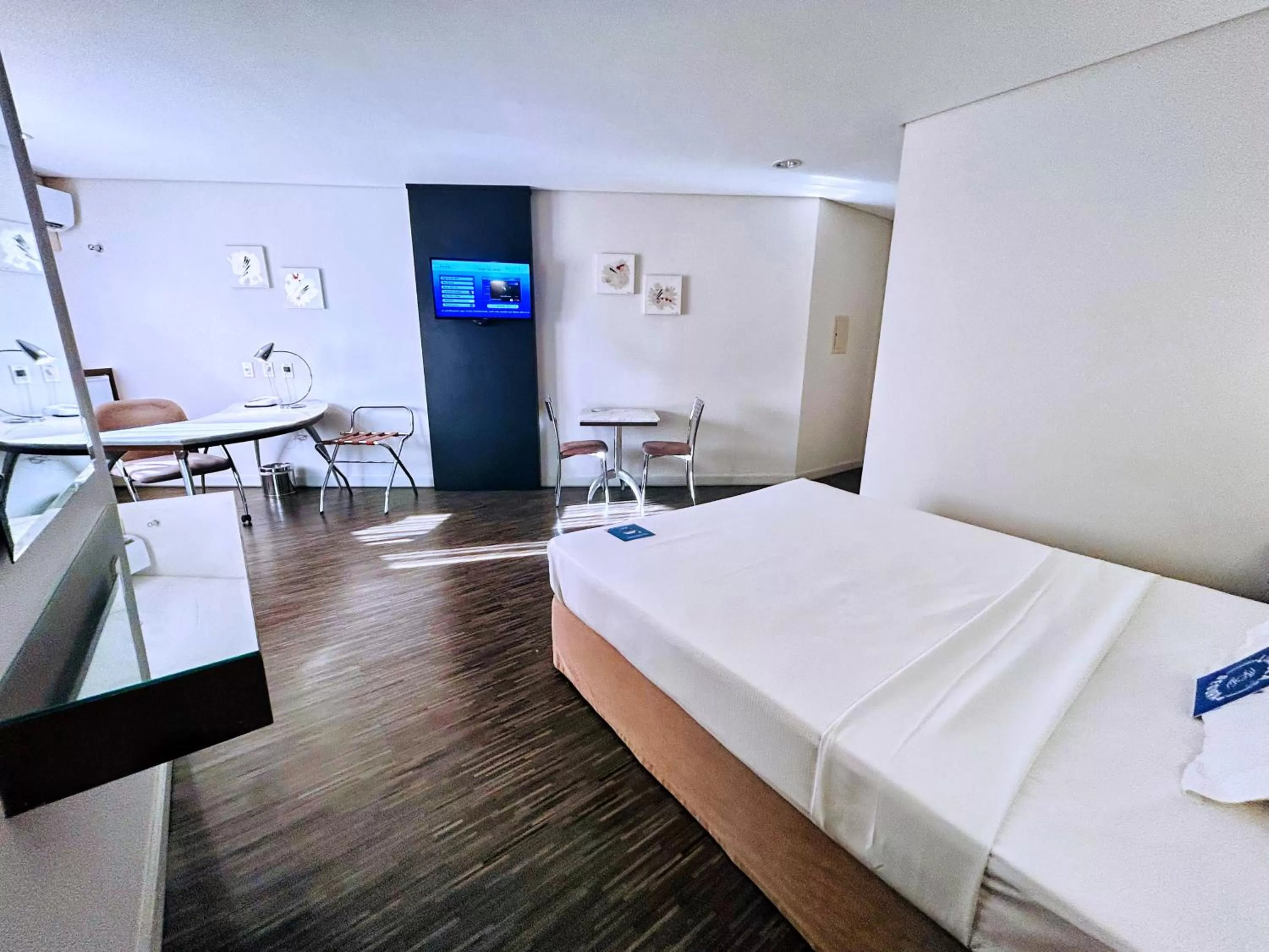 Bed in Blue Tree Towers Joinville