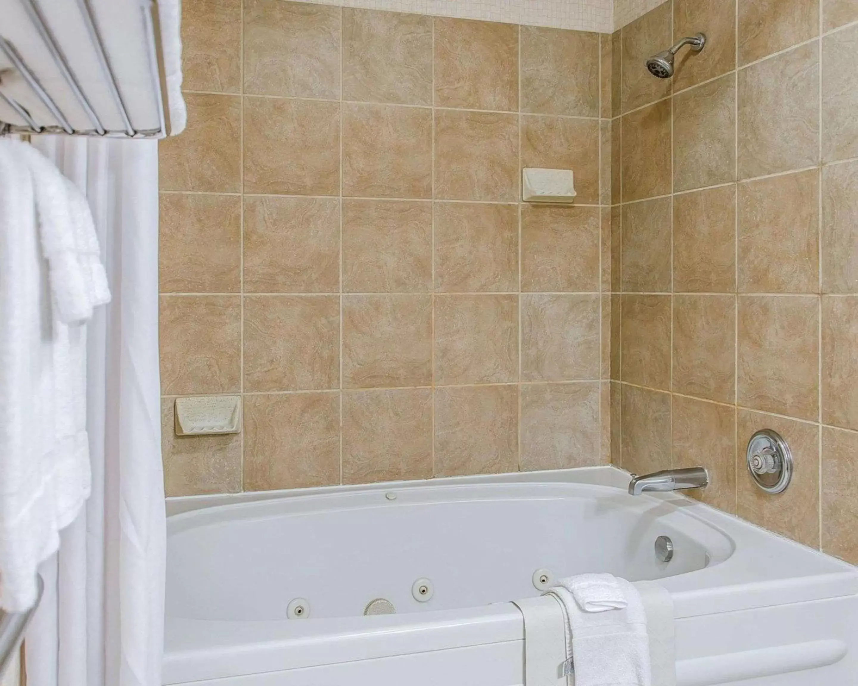 Photo of the whole room, Bathroom in Quality Inn & Suites Twin Falls