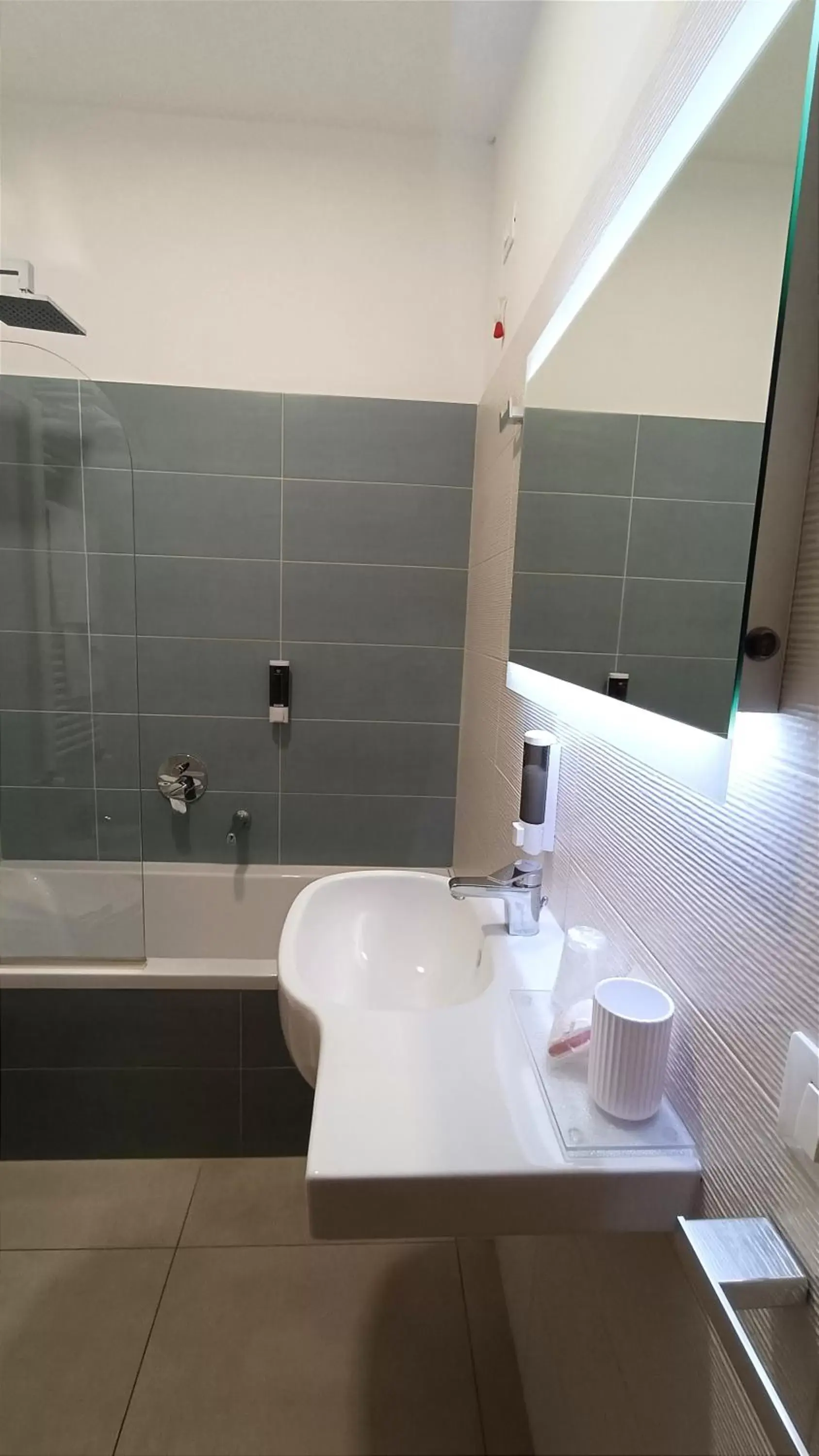 Bathroom in Gu Hotel