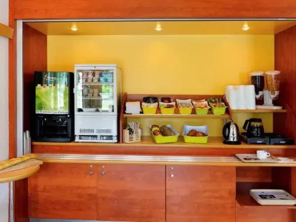 Food and drinks in Ibis Budget Orléans Nord Saran Food and drinks in Ibis Budget Orléans Nord Saran