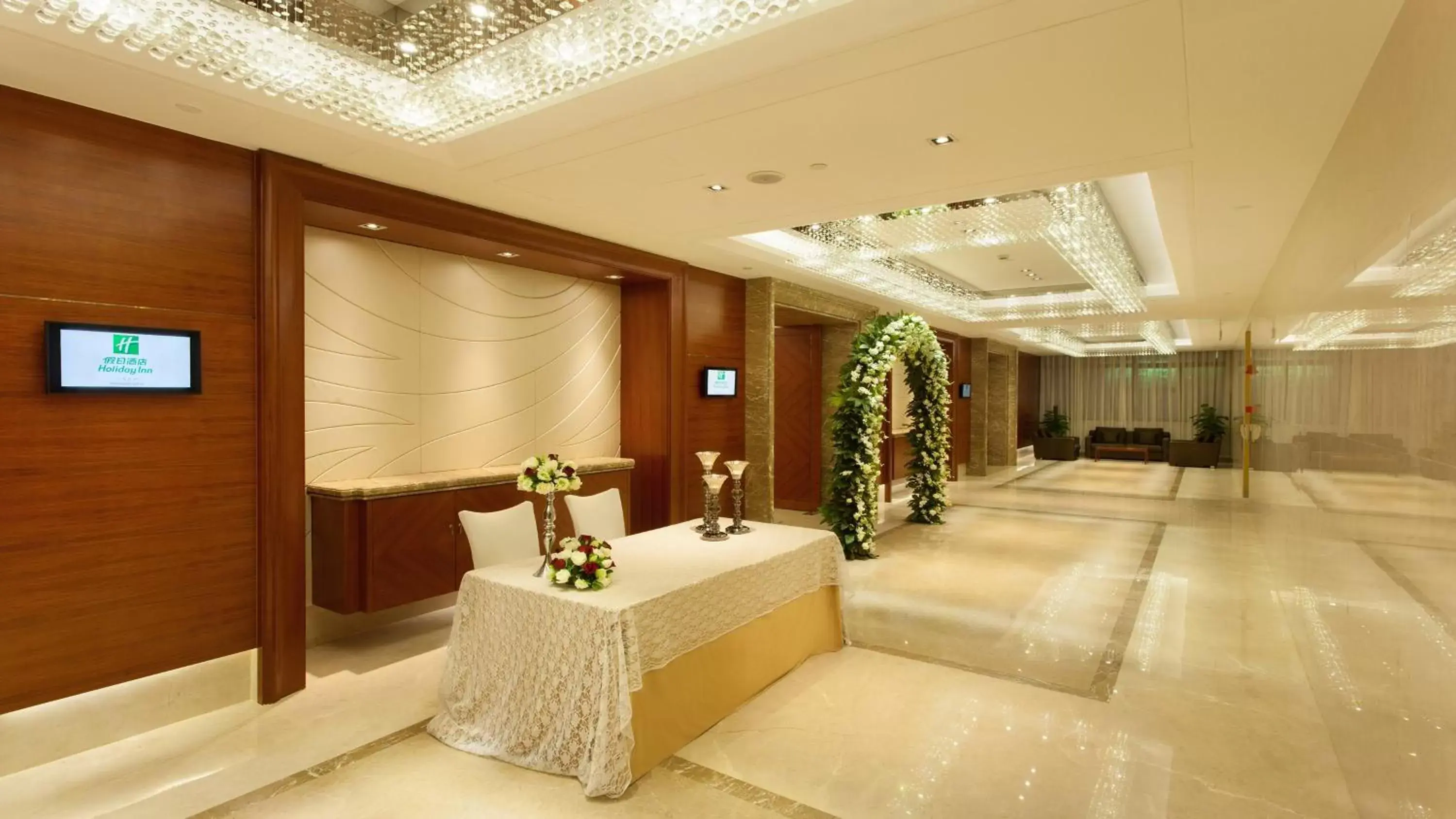 Meeting/conference room, Lobby/Reception in Holiday Inn Shanghai Vista, an IHG Hotel