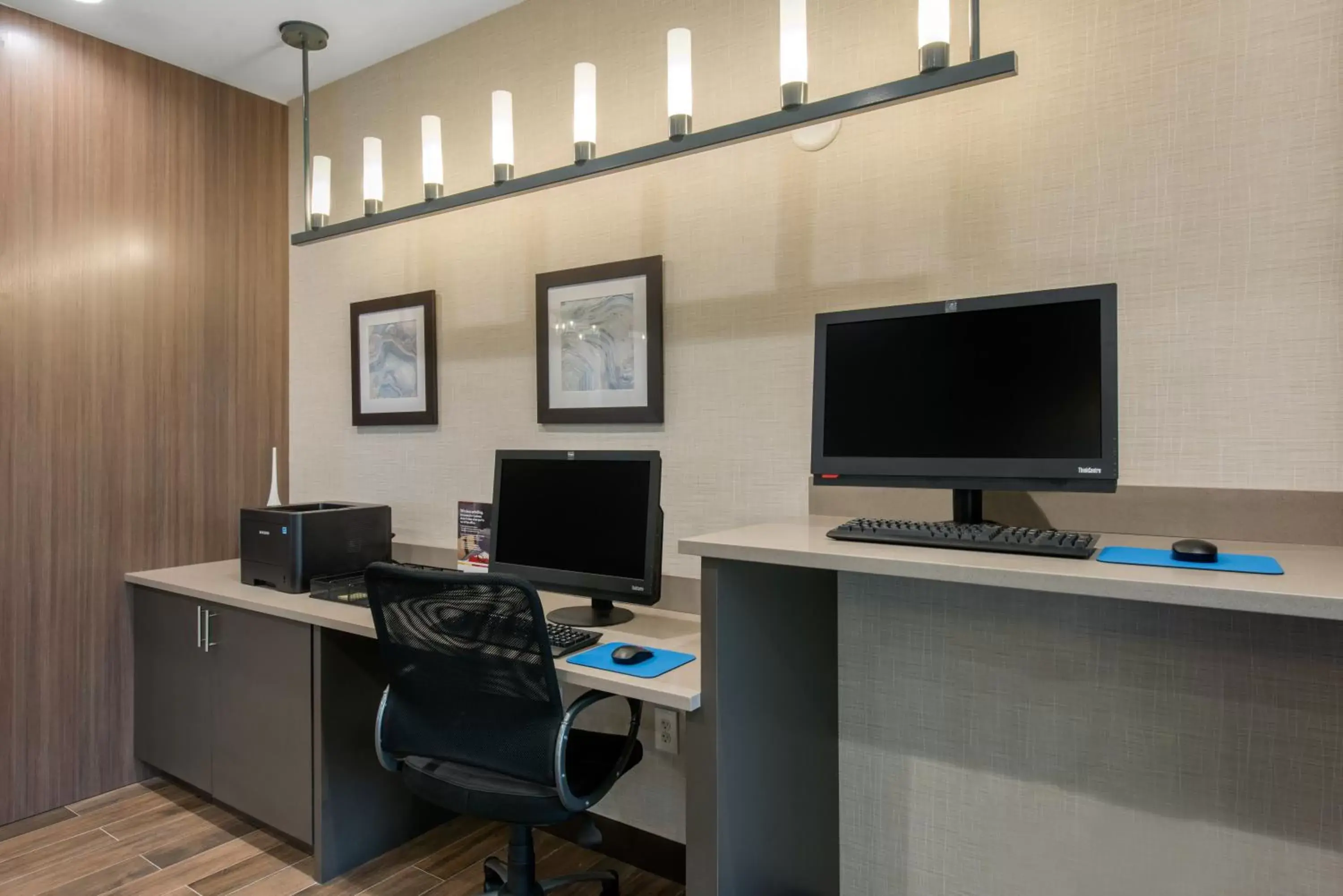 Business Area/Conference Room in Comfort Suites Fort Lauderdale Airport & Cruise Port