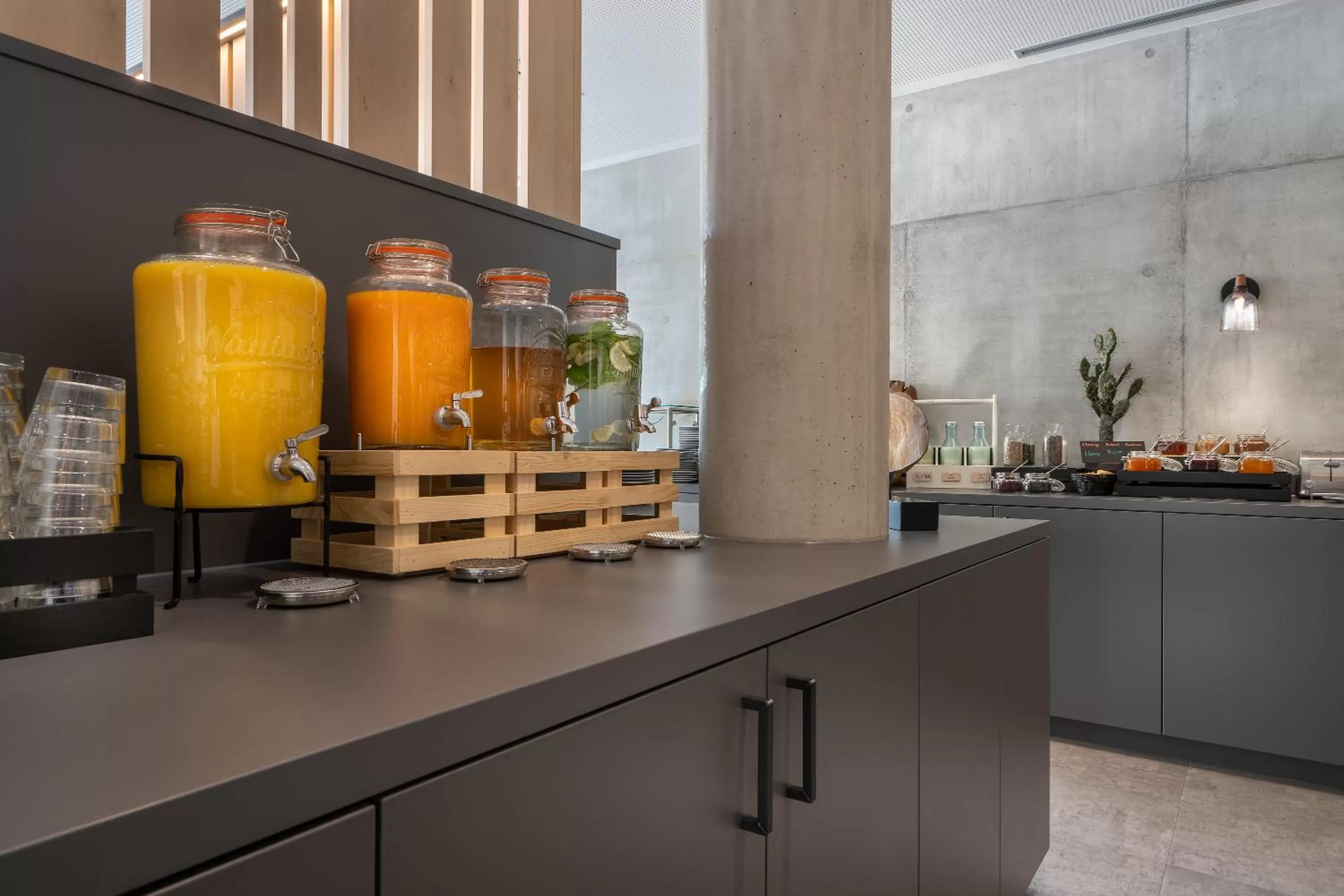 Buffet breakfast in Holiday Inn - the niu, Timber Esslingen by IHG