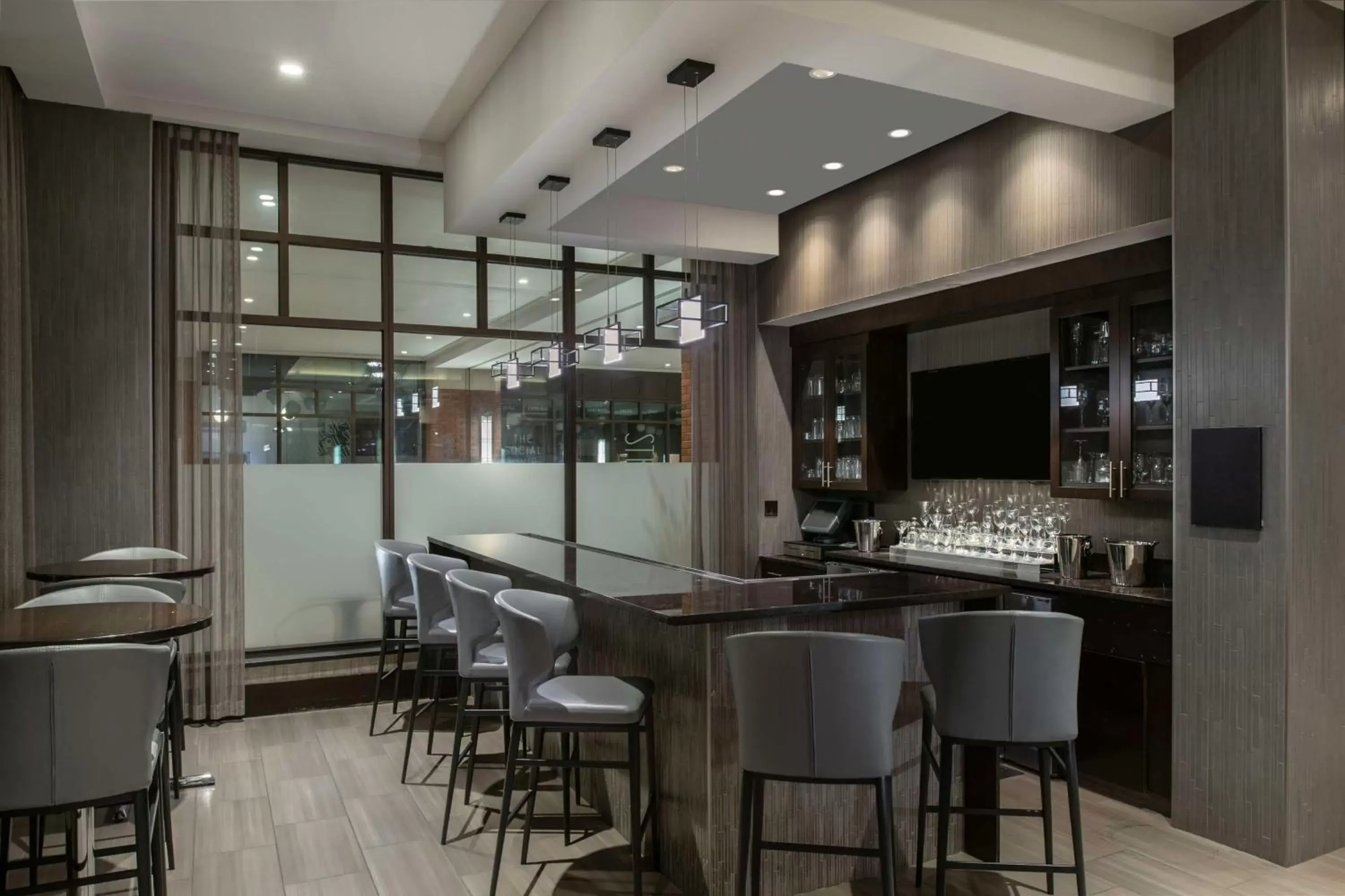 Lounge or bar, Restaurant/Places to Eat in Hampton Inn & Suites Portsmouth Downtown
