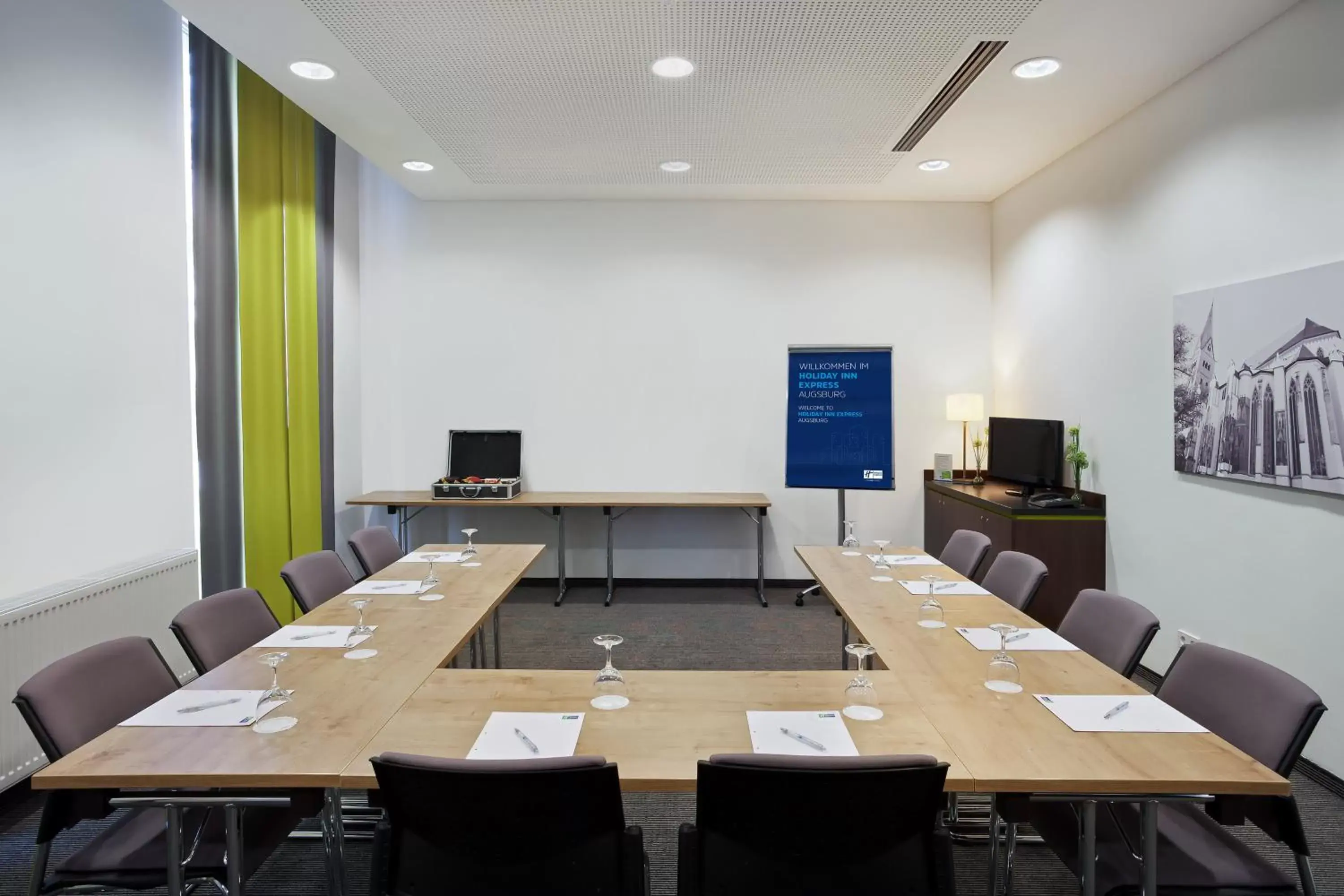 Meeting/conference room in Holiday Inn Express Augsburg, an IHG Hotel